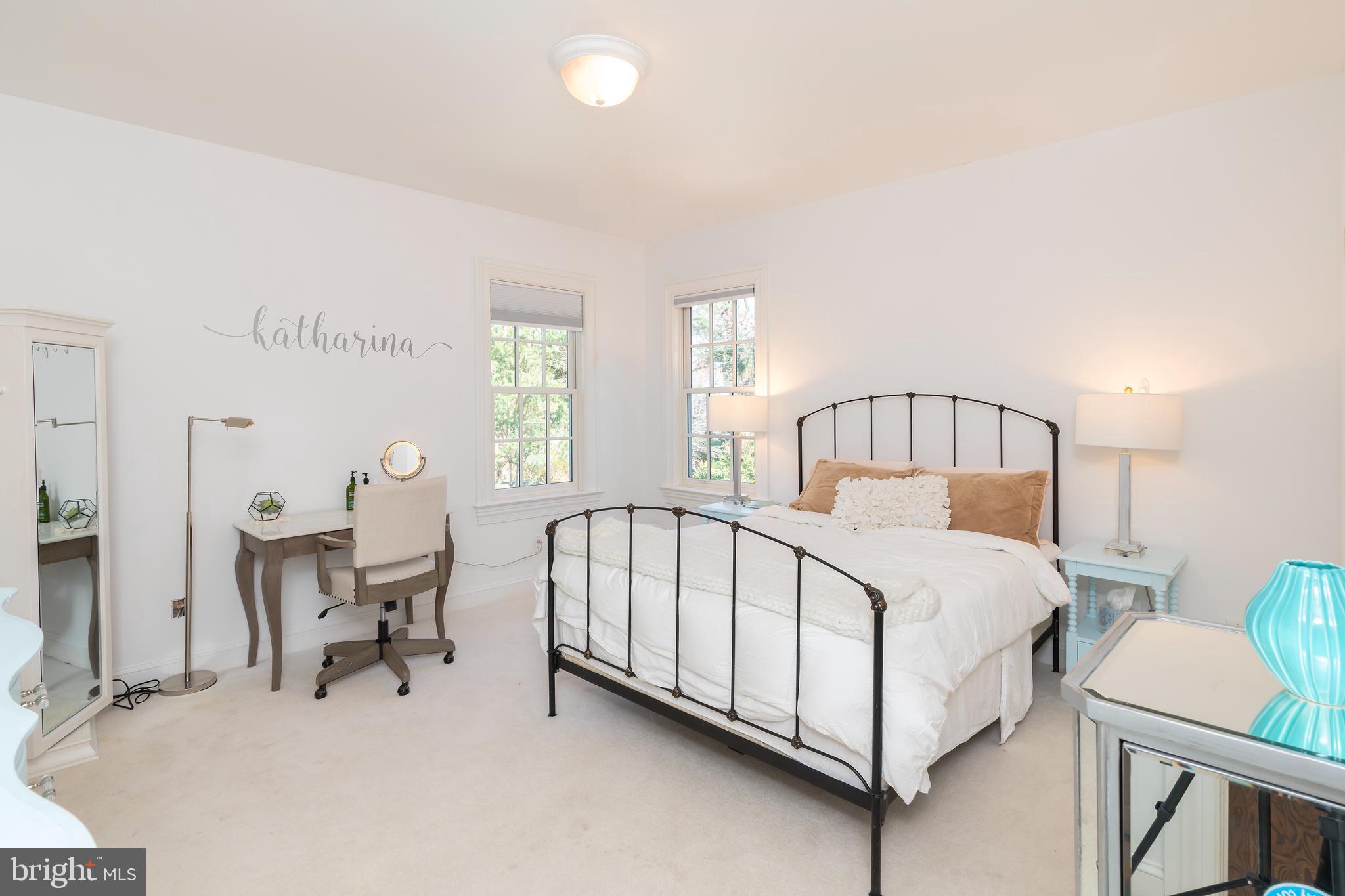 BRYN MAWR - Residential