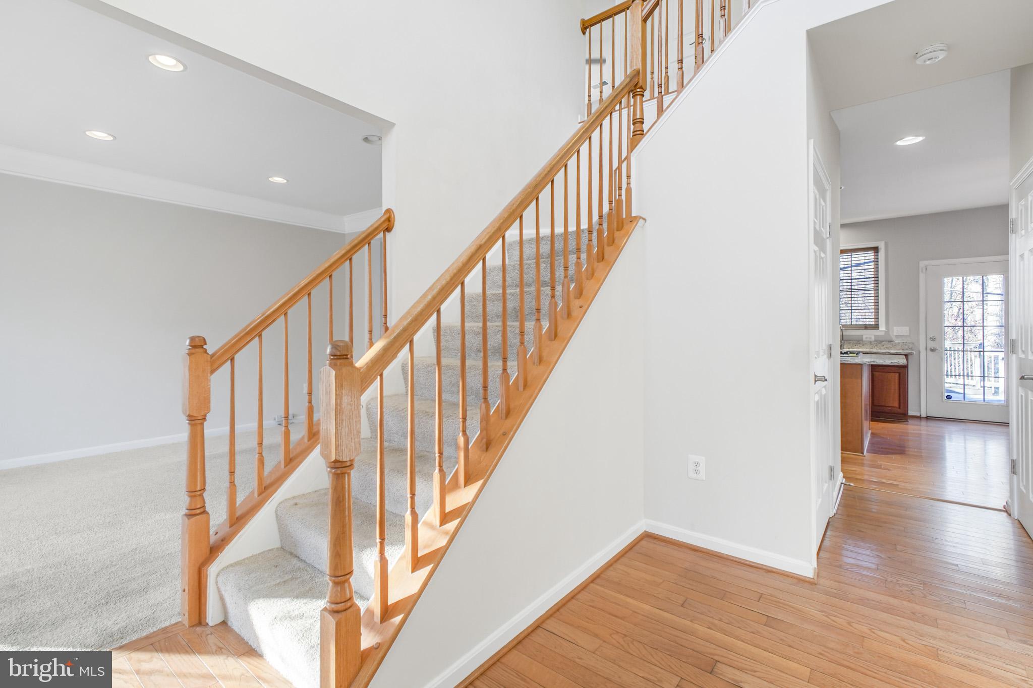 POPLAR HILLS - Residential