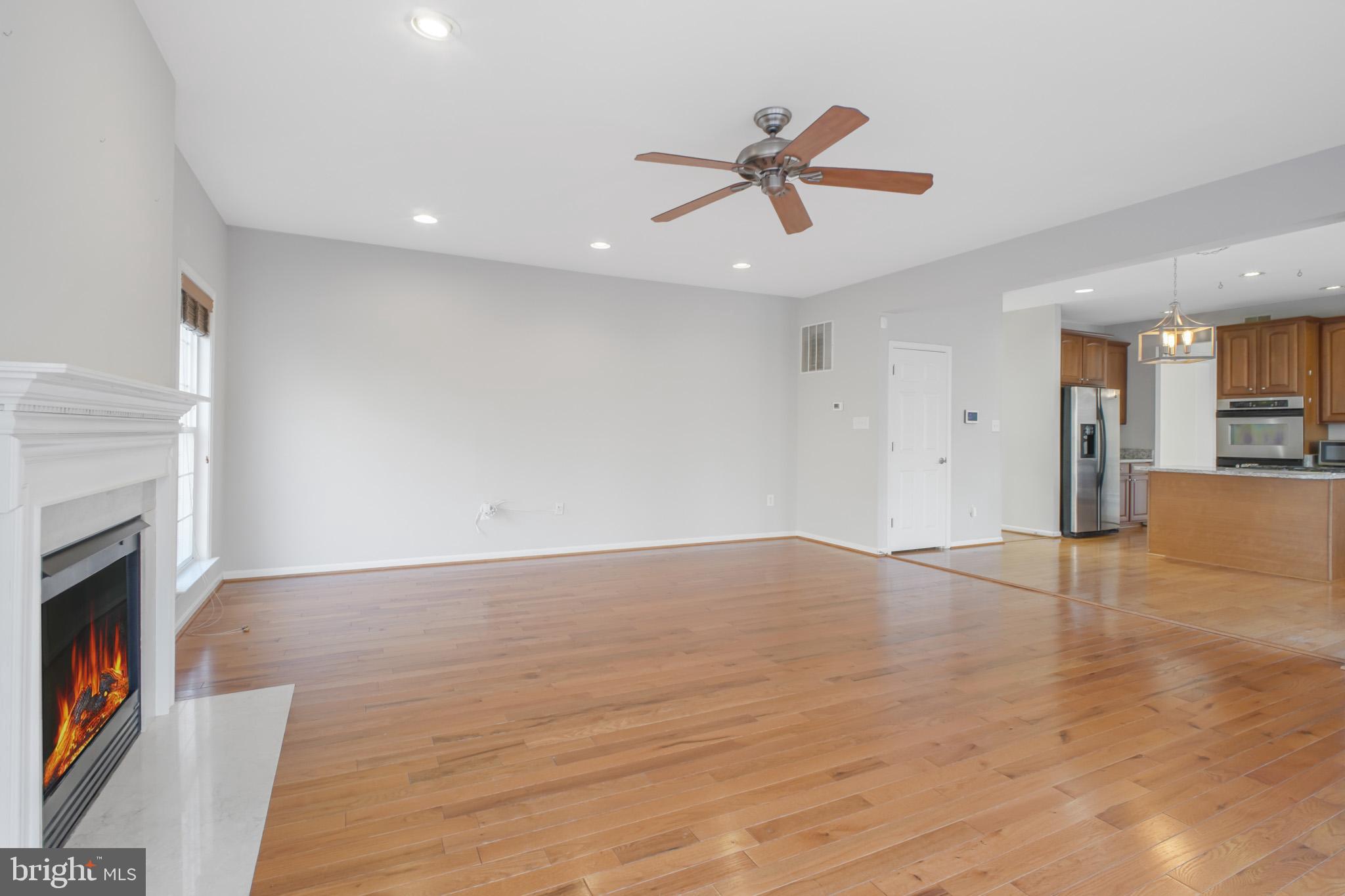 POPLAR HILLS - Residential