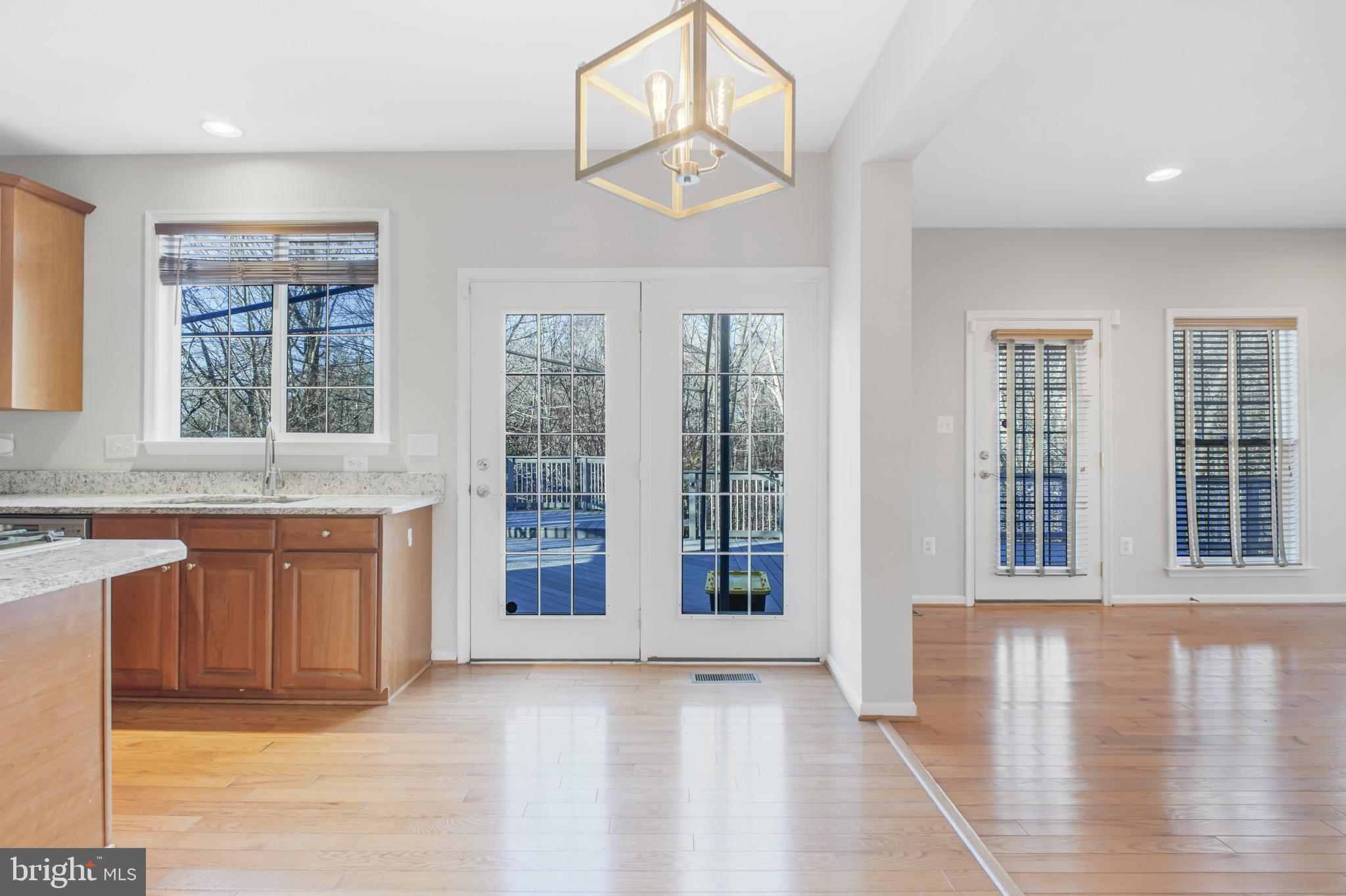 POPLAR HILLS - Residential