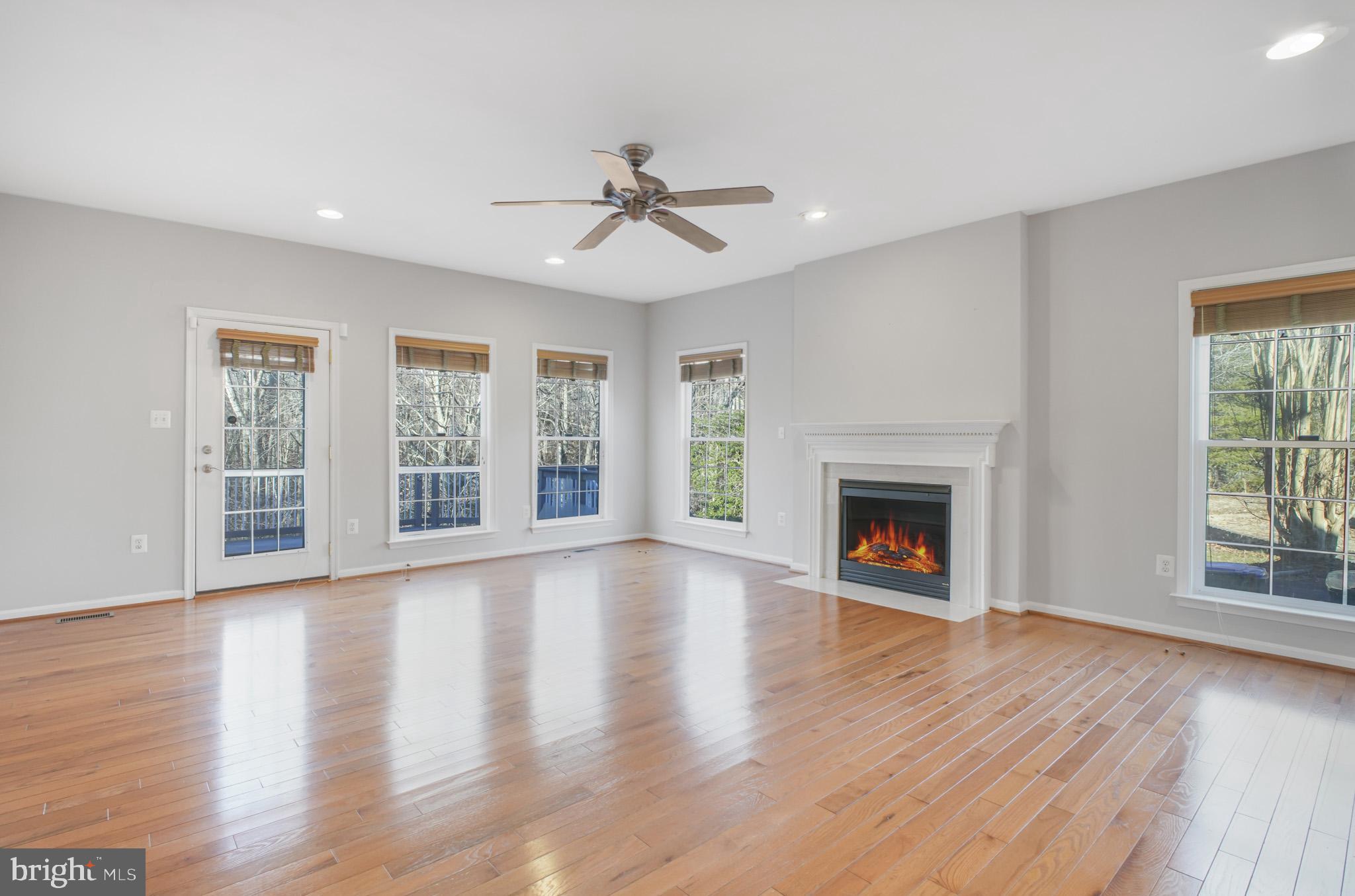 POPLAR HILLS - Residential