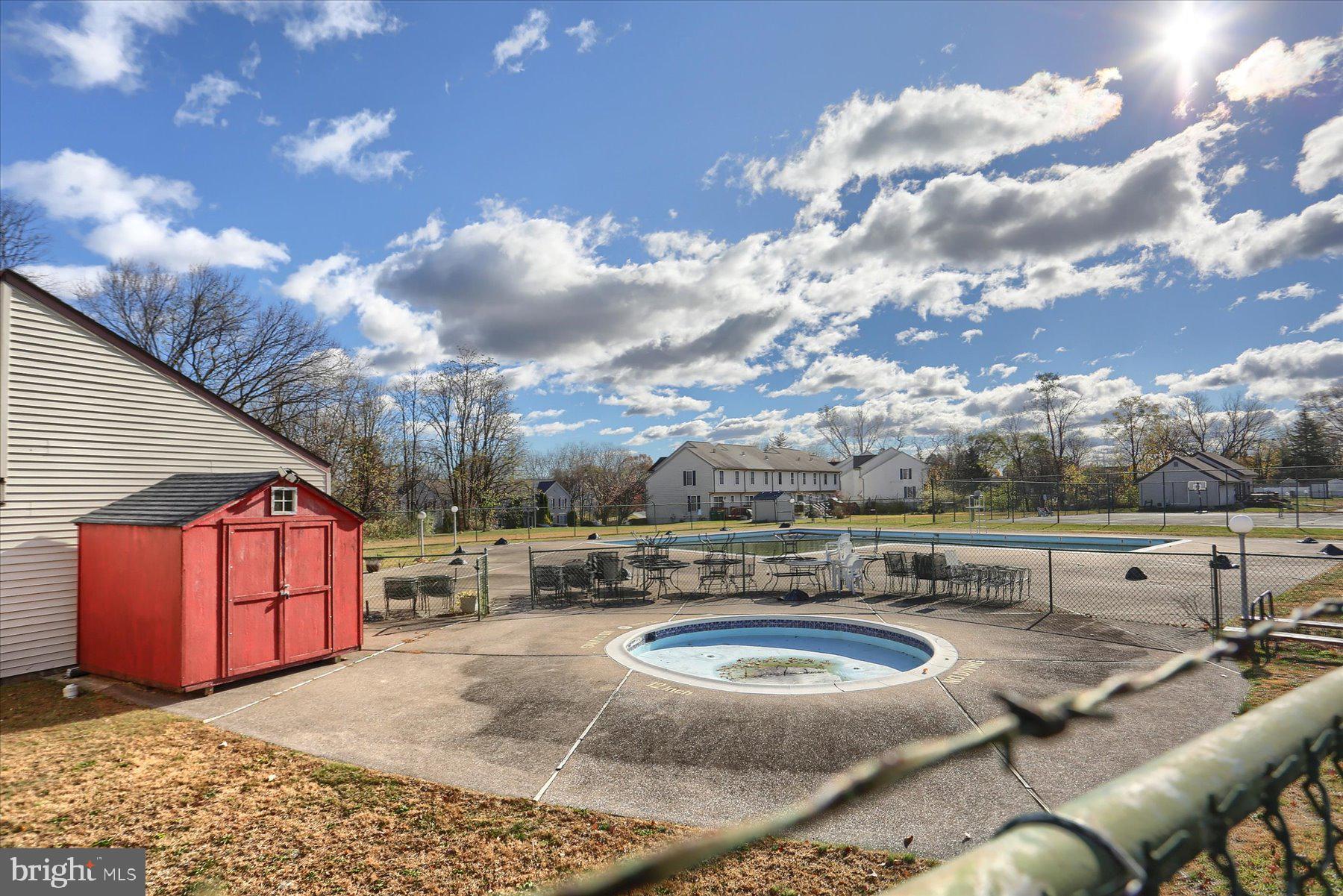 WESTWOOD - Residential