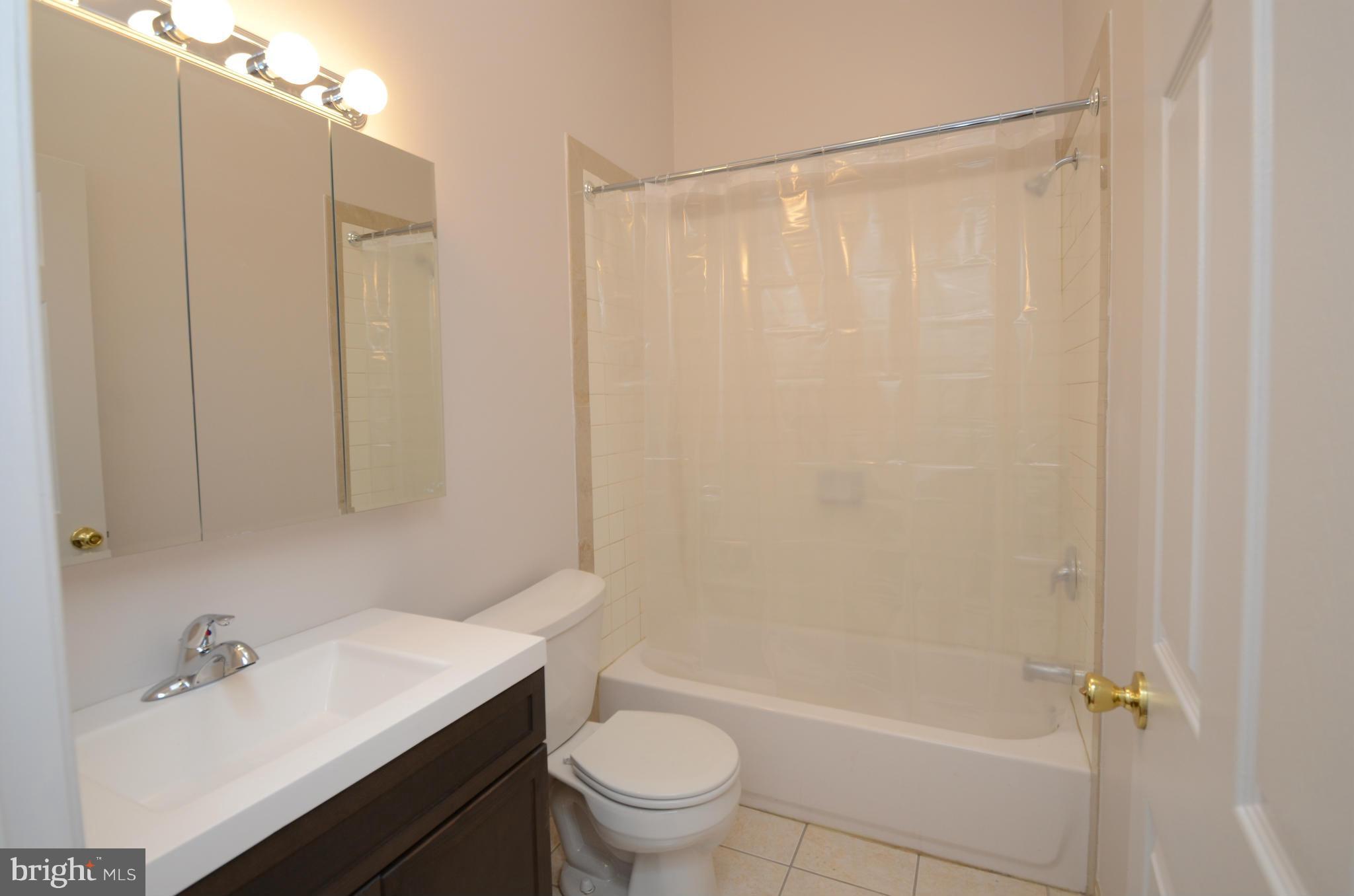 STATION NORTH ARTS DISTRICT - Residential Lease