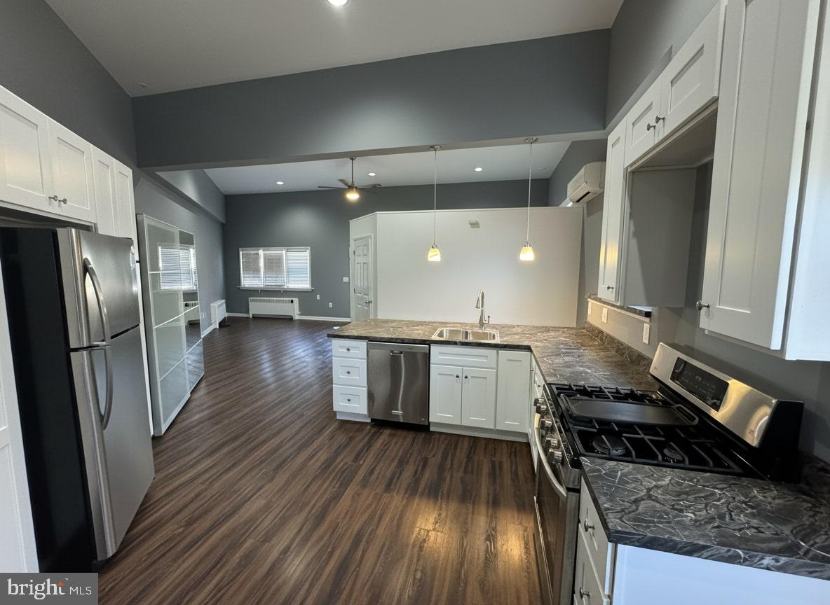 206-212 CLEMENTS BRIDGE ROAD 206