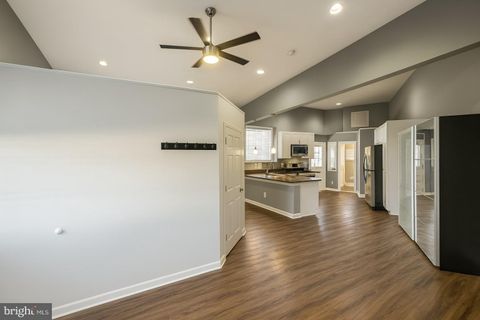 206-212 CLEMENTS BRIDGE ROAD 206 BARRINGTON NJ 08007