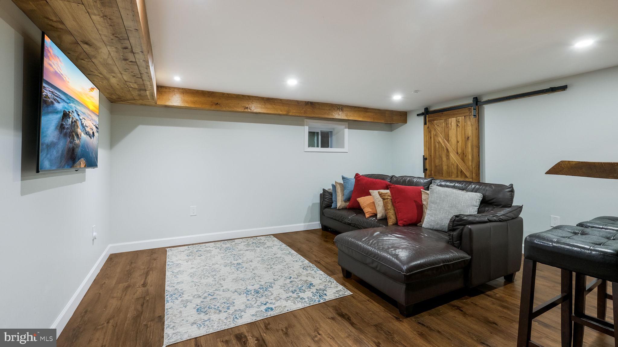 ELKINS PARK - Residential