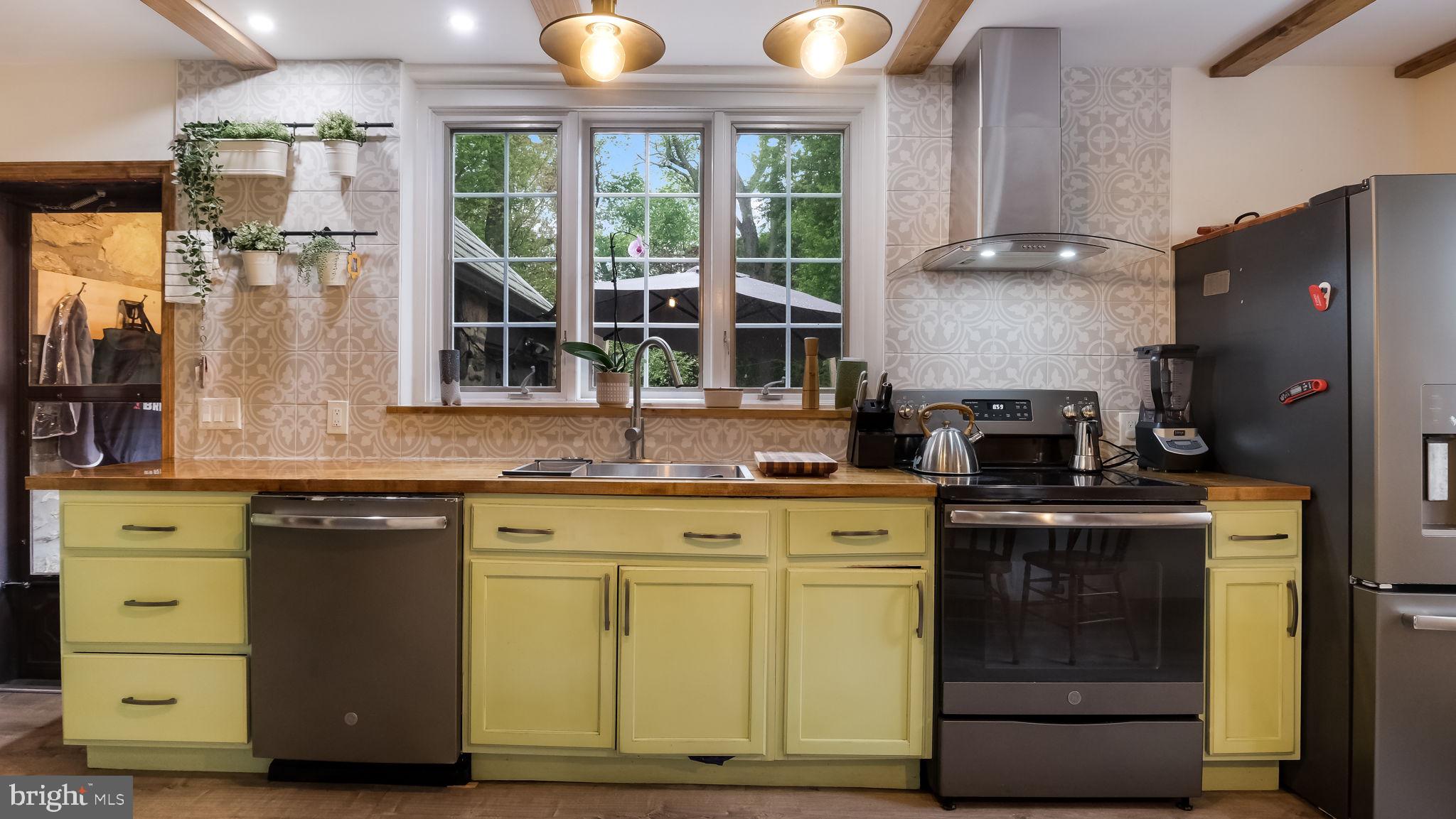 ELKINS PARK - Residential