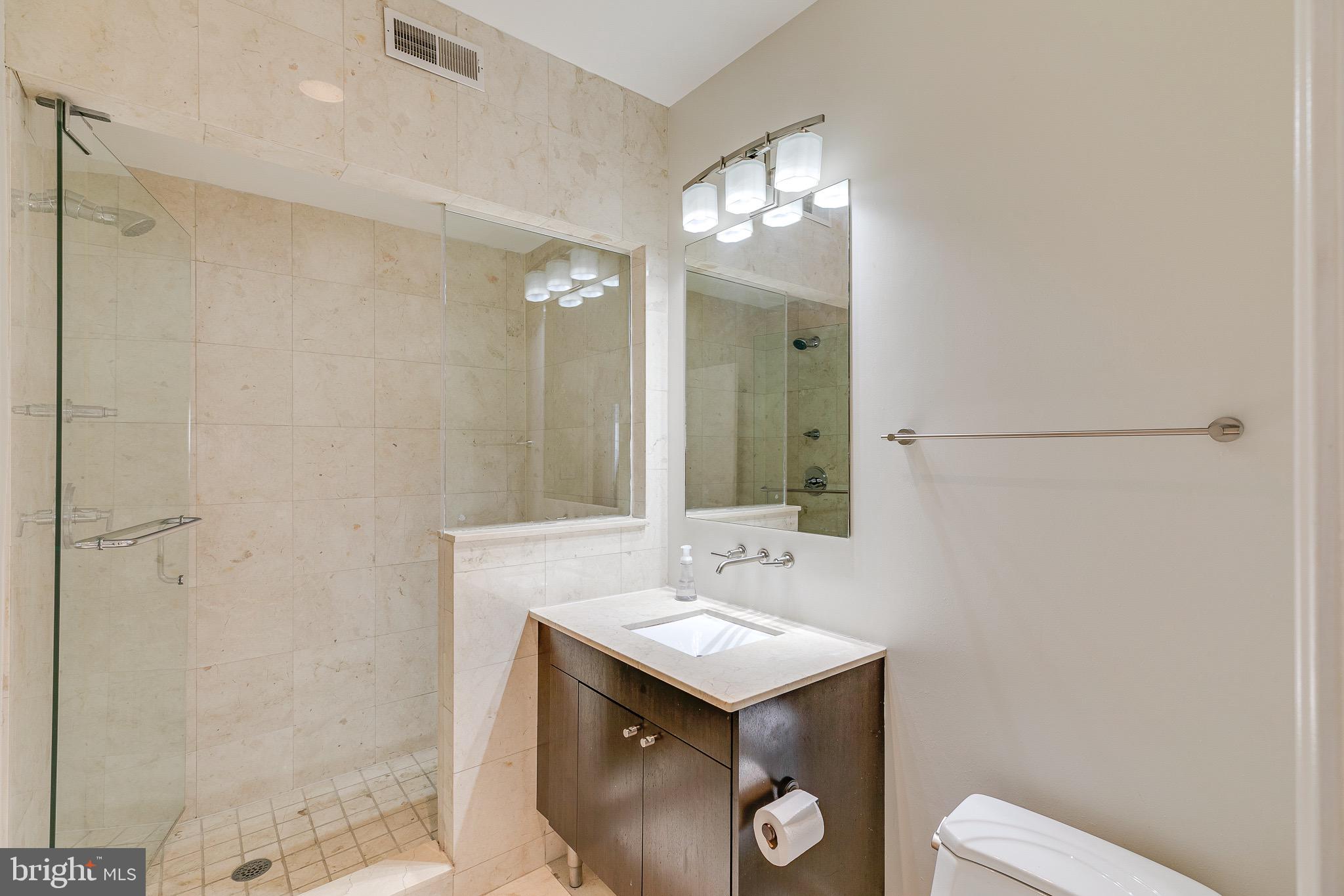 GRADUATE HOSPITAL - Residential