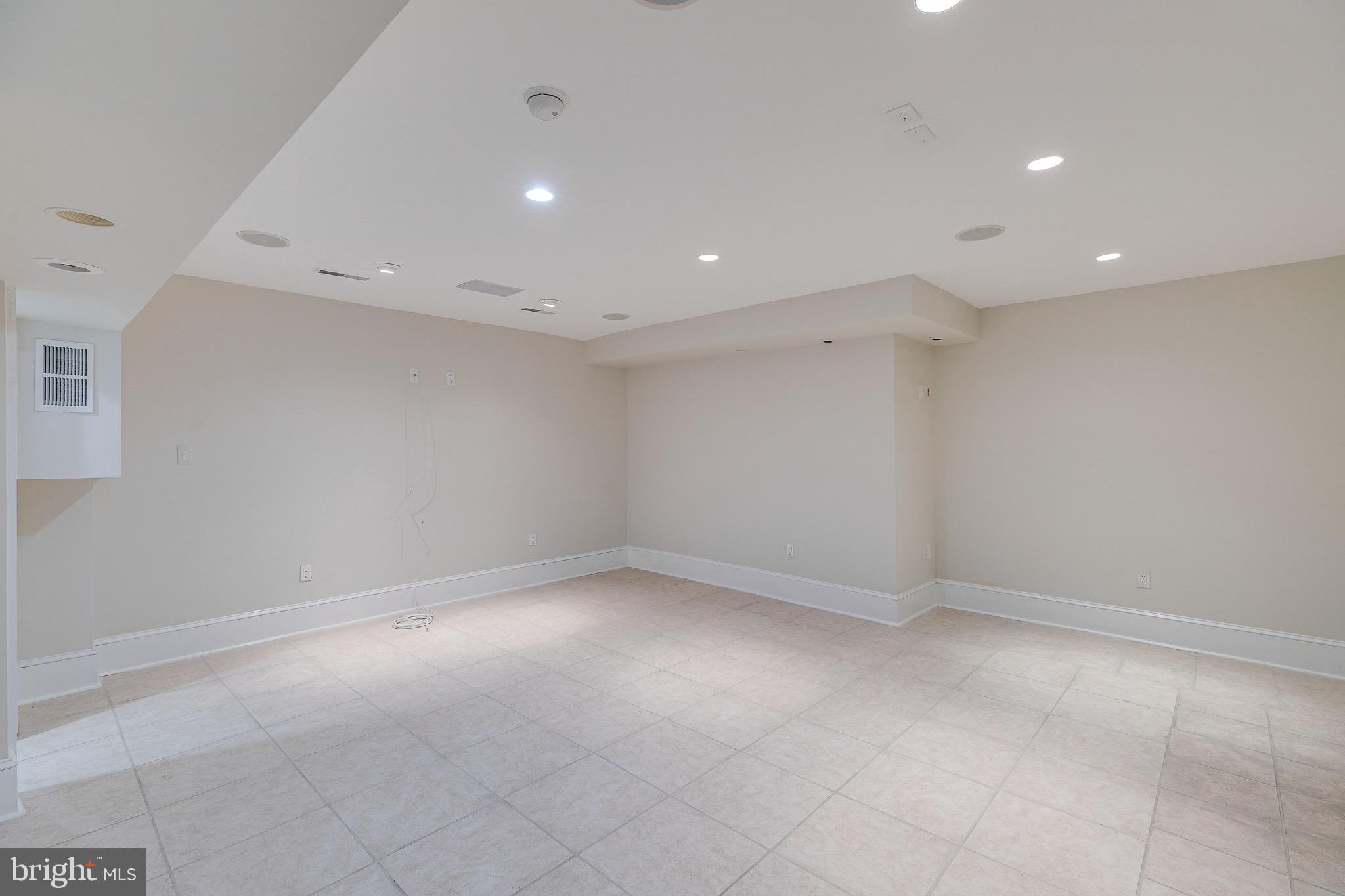 GRADUATE HOSPITAL - Residential