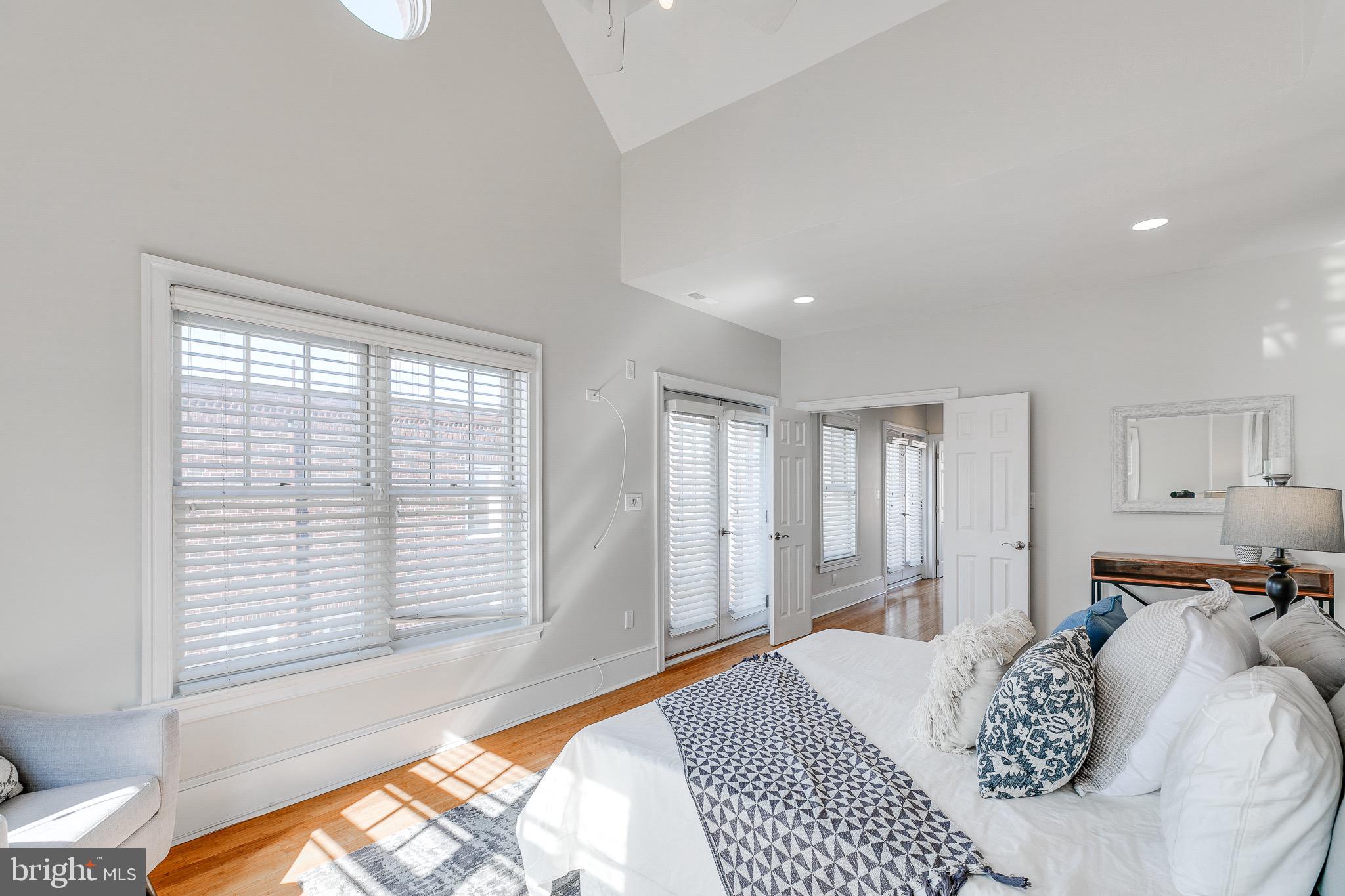 GRADUATE HOSPITAL - Residential