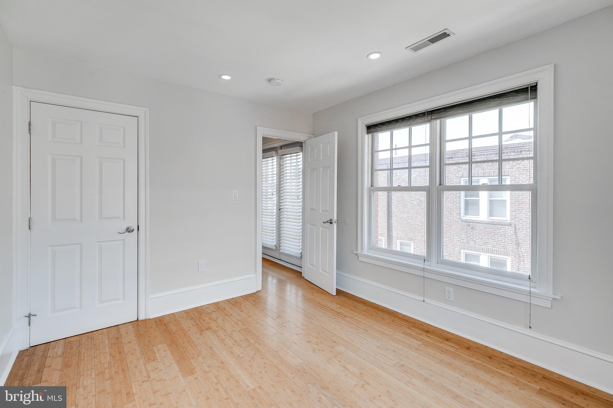 GRADUATE HOSPITAL - Residential