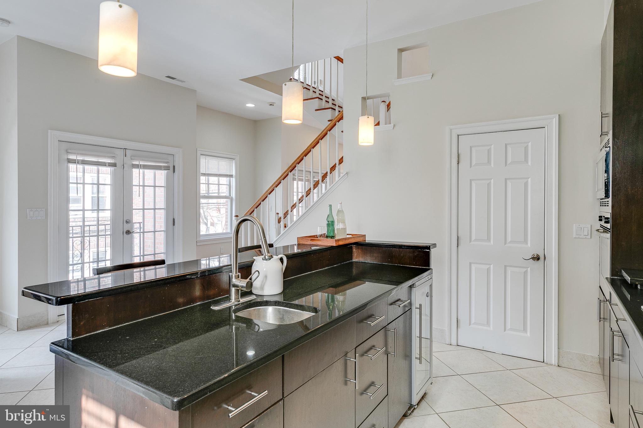 GRADUATE HOSPITAL - Residential