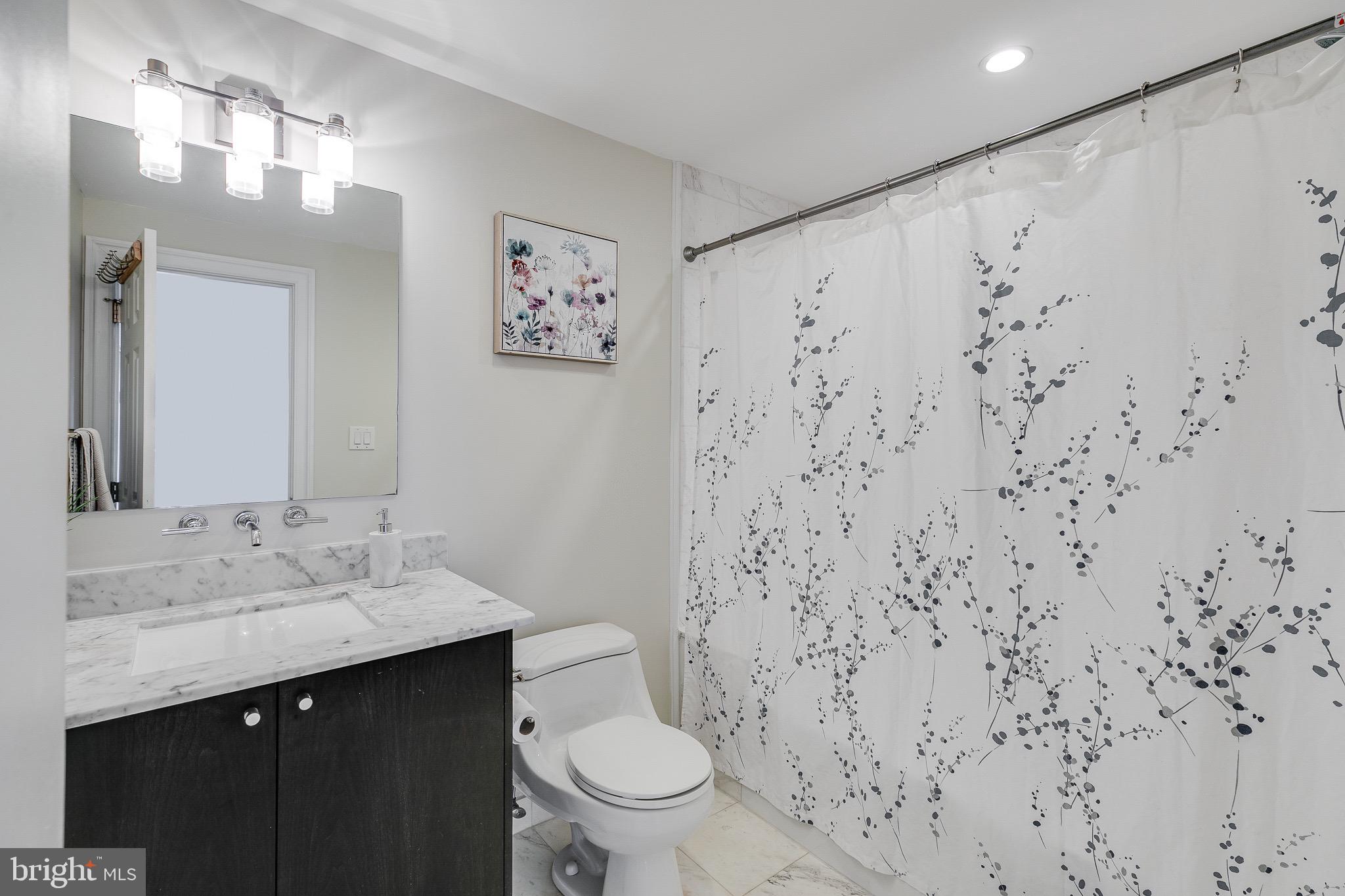 GRADUATE HOSPITAL - Residential