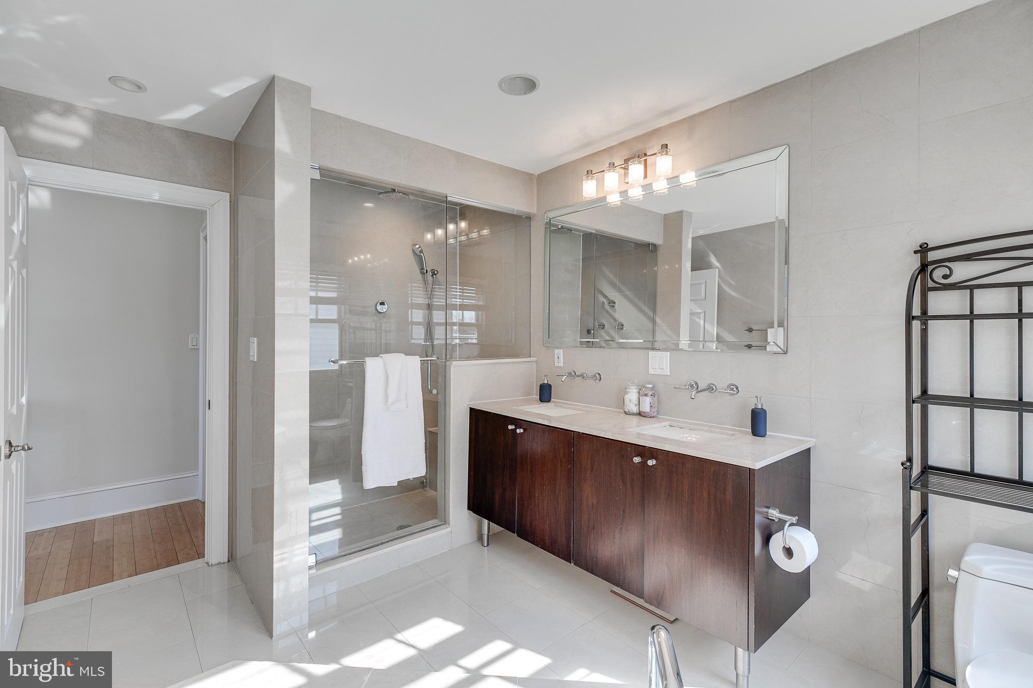 GRADUATE HOSPITAL - Residential