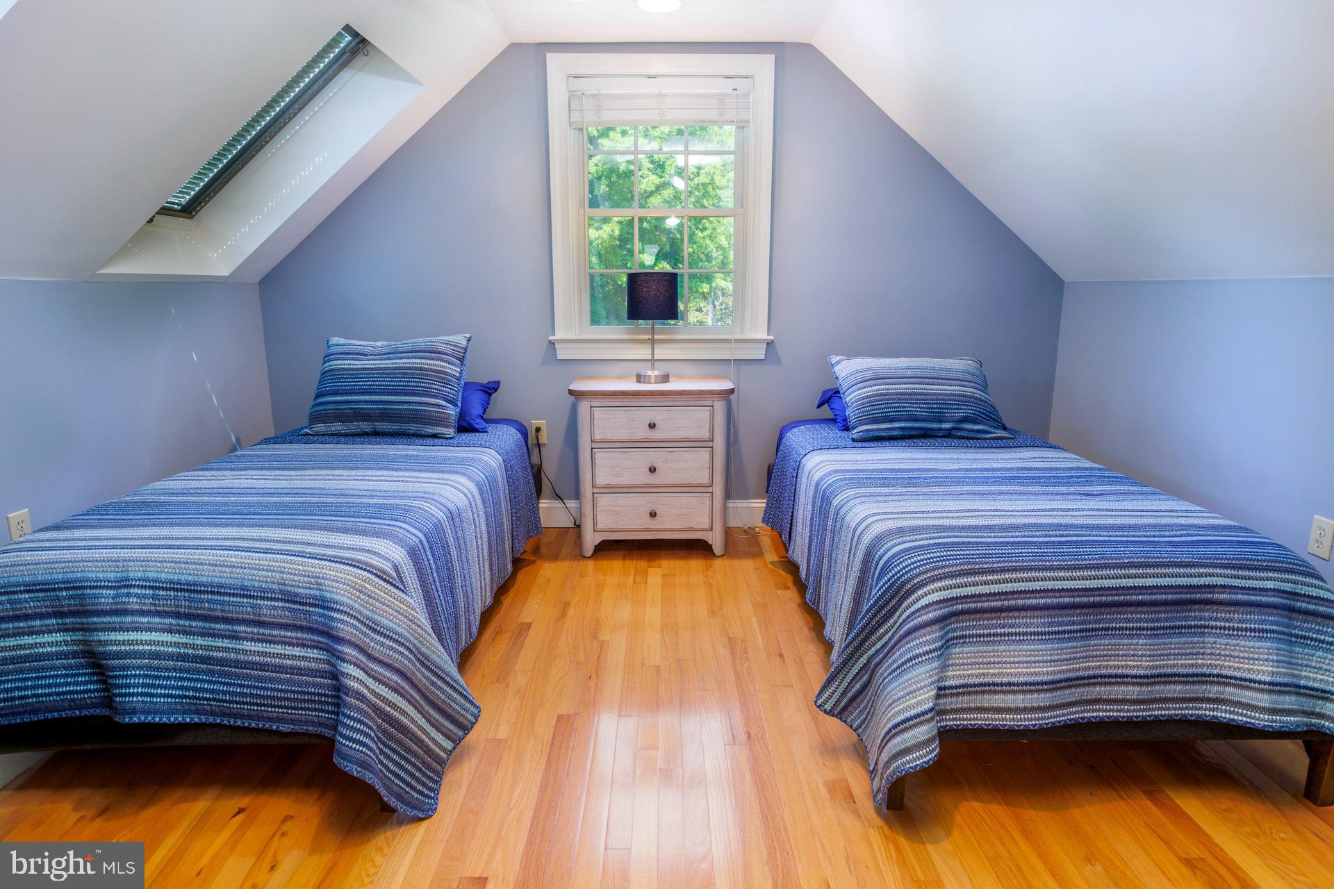 HOPKINS NECK - Residential