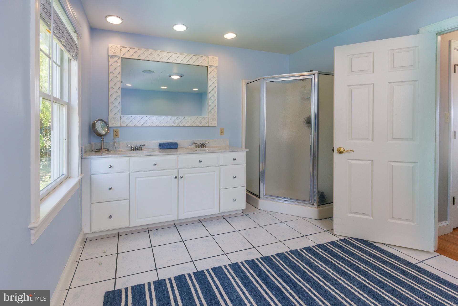 HOPKINS NECK - Residential