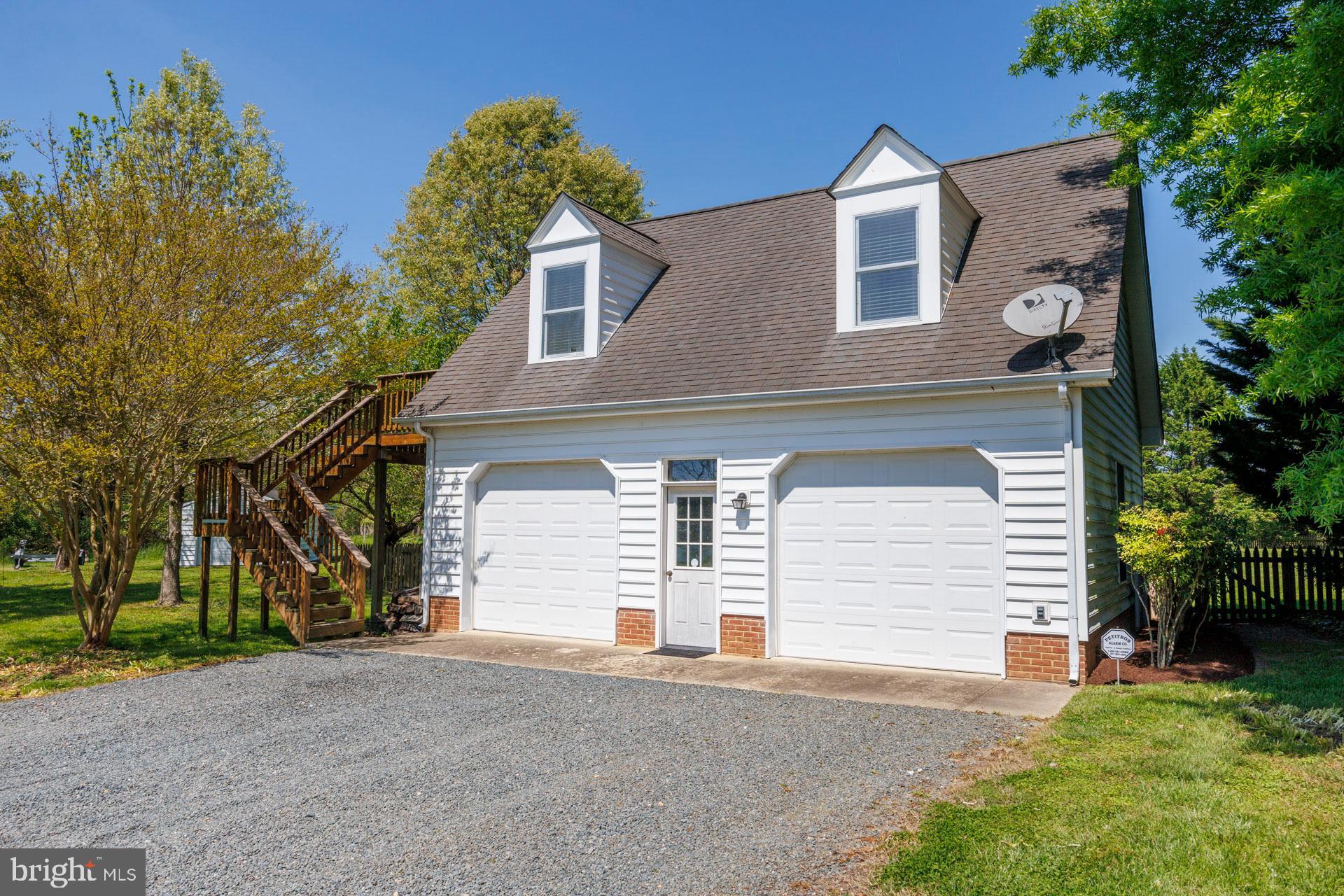 HOPKINS NECK - Residential