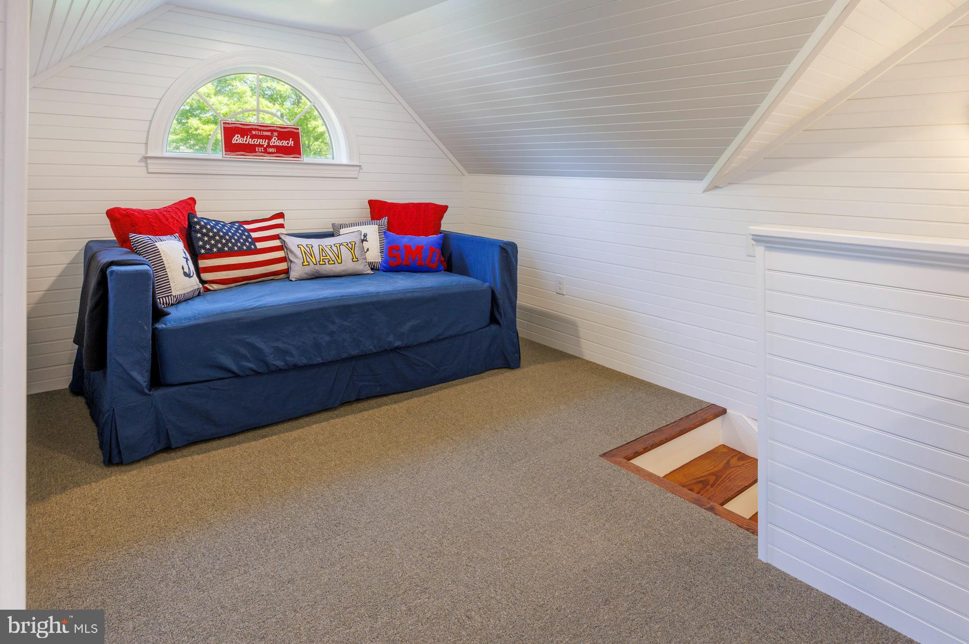 HOPKINS NECK - Residential