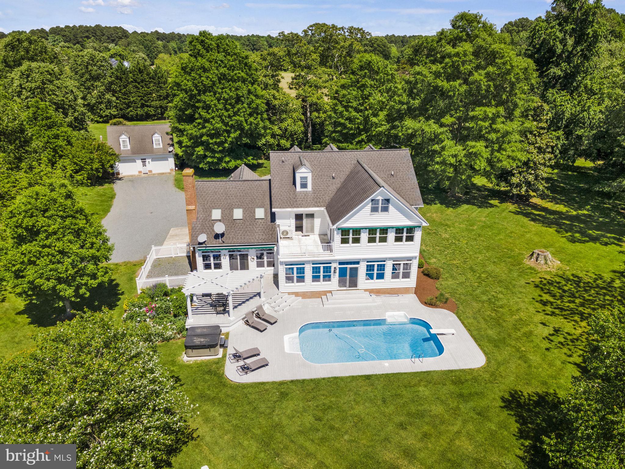 HOPKINS NECK - Residential