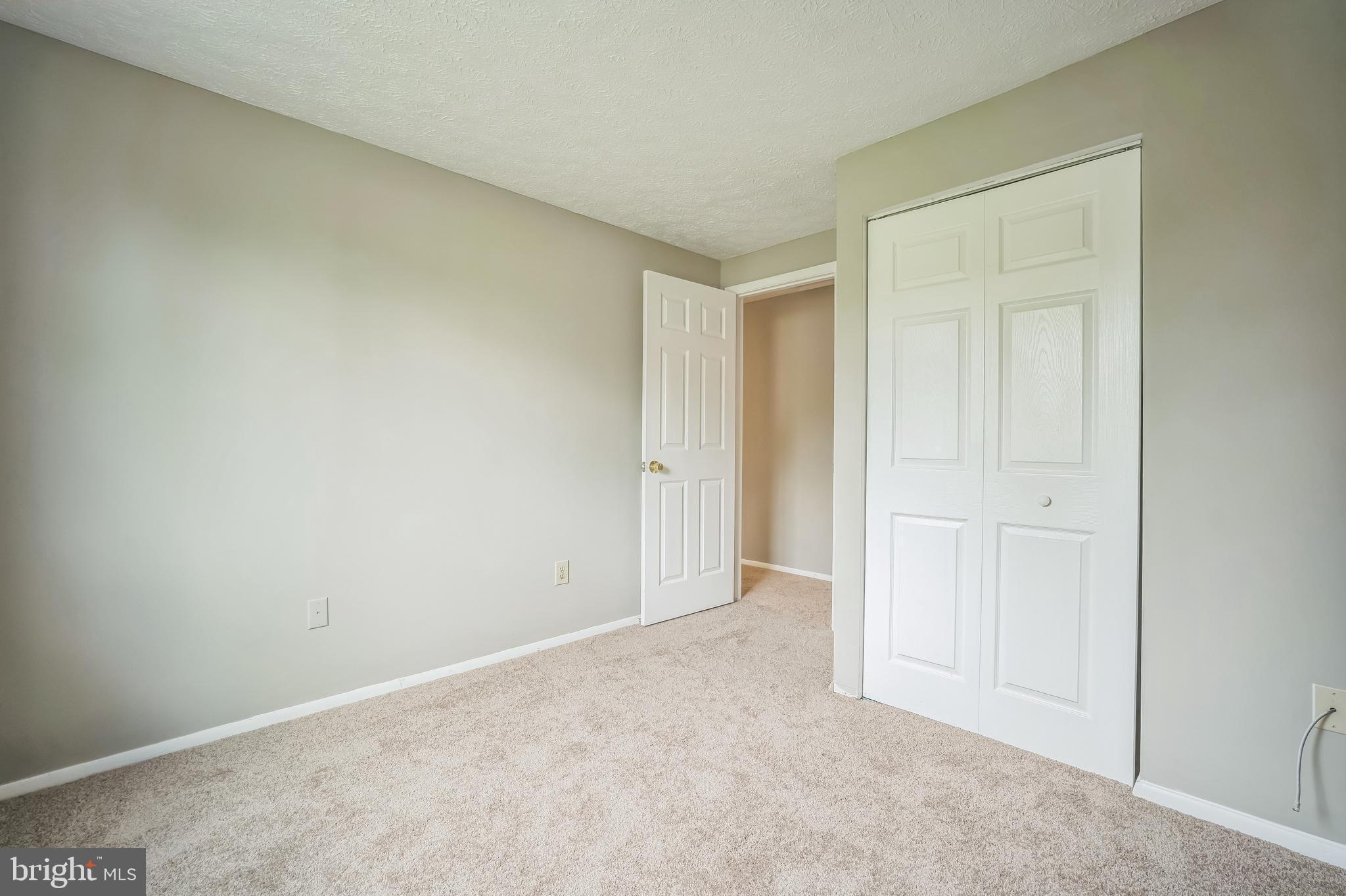 ROLLINGWOOD VILLAGE - Residential Lease