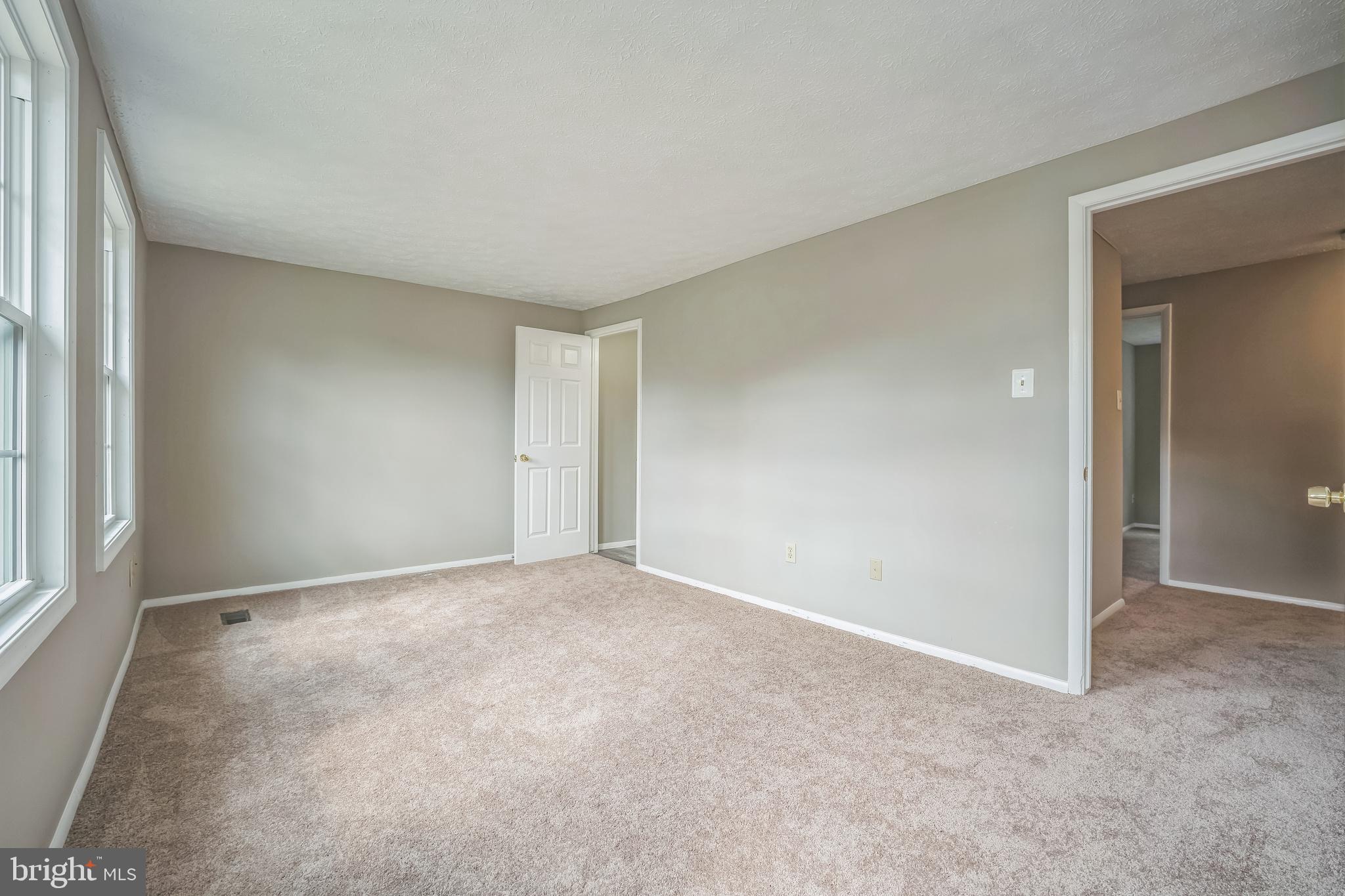 ROLLINGWOOD VILLAGE - Residential Lease