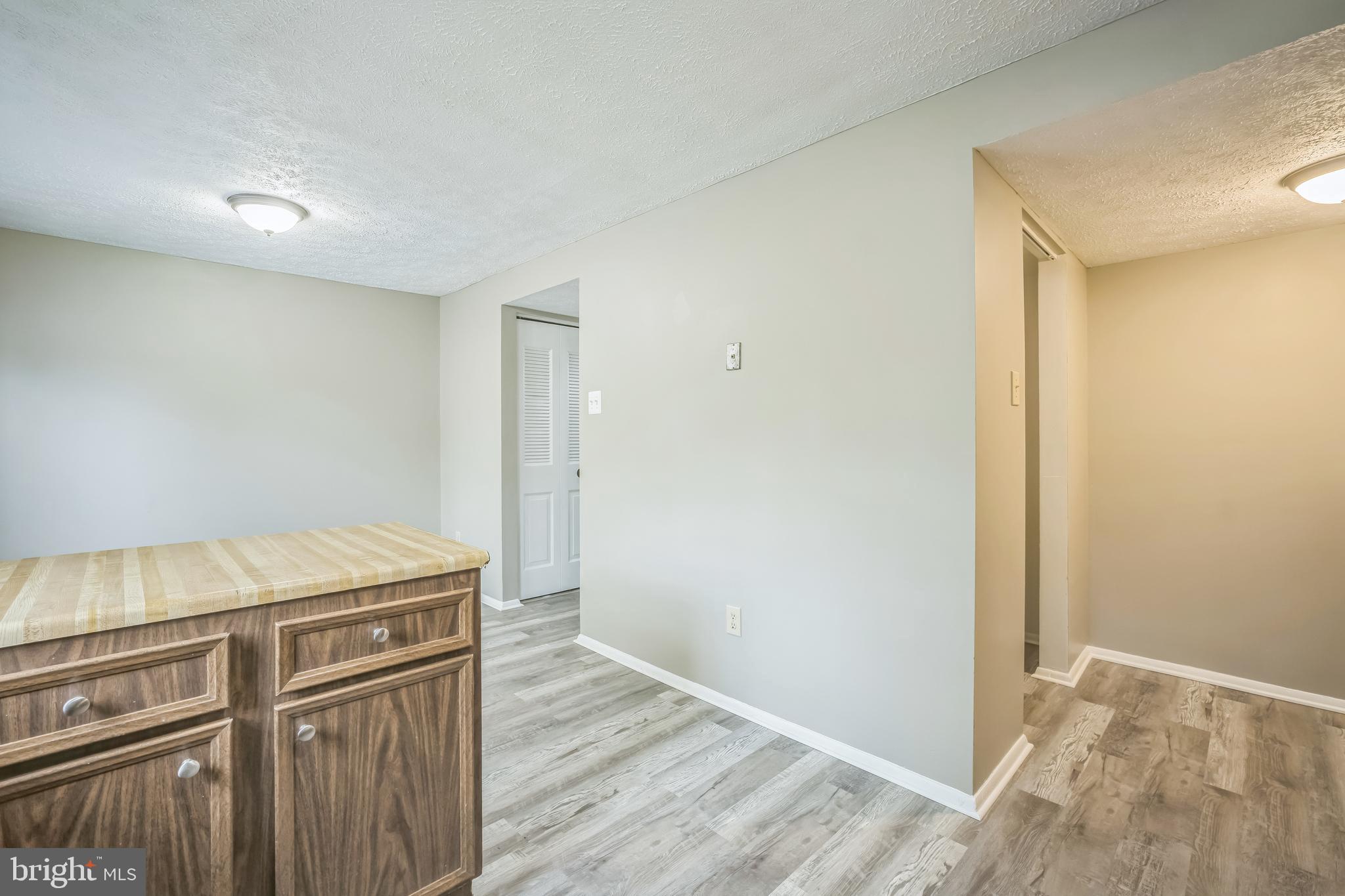 ROLLINGWOOD VILLAGE - Residential Lease