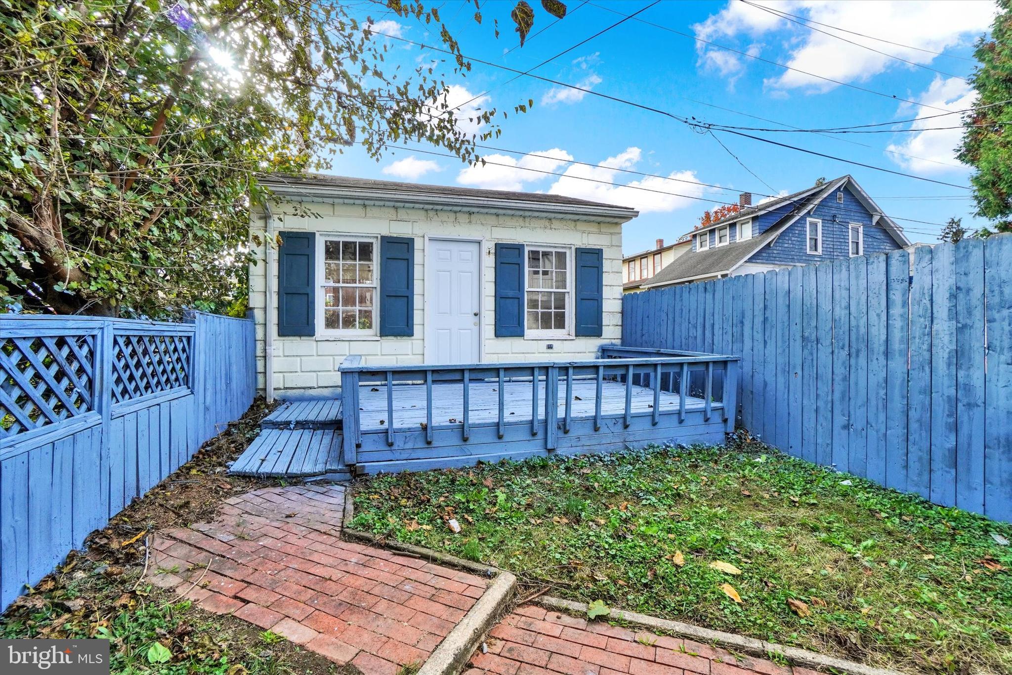 PERSHING-COTTAGE - Residential