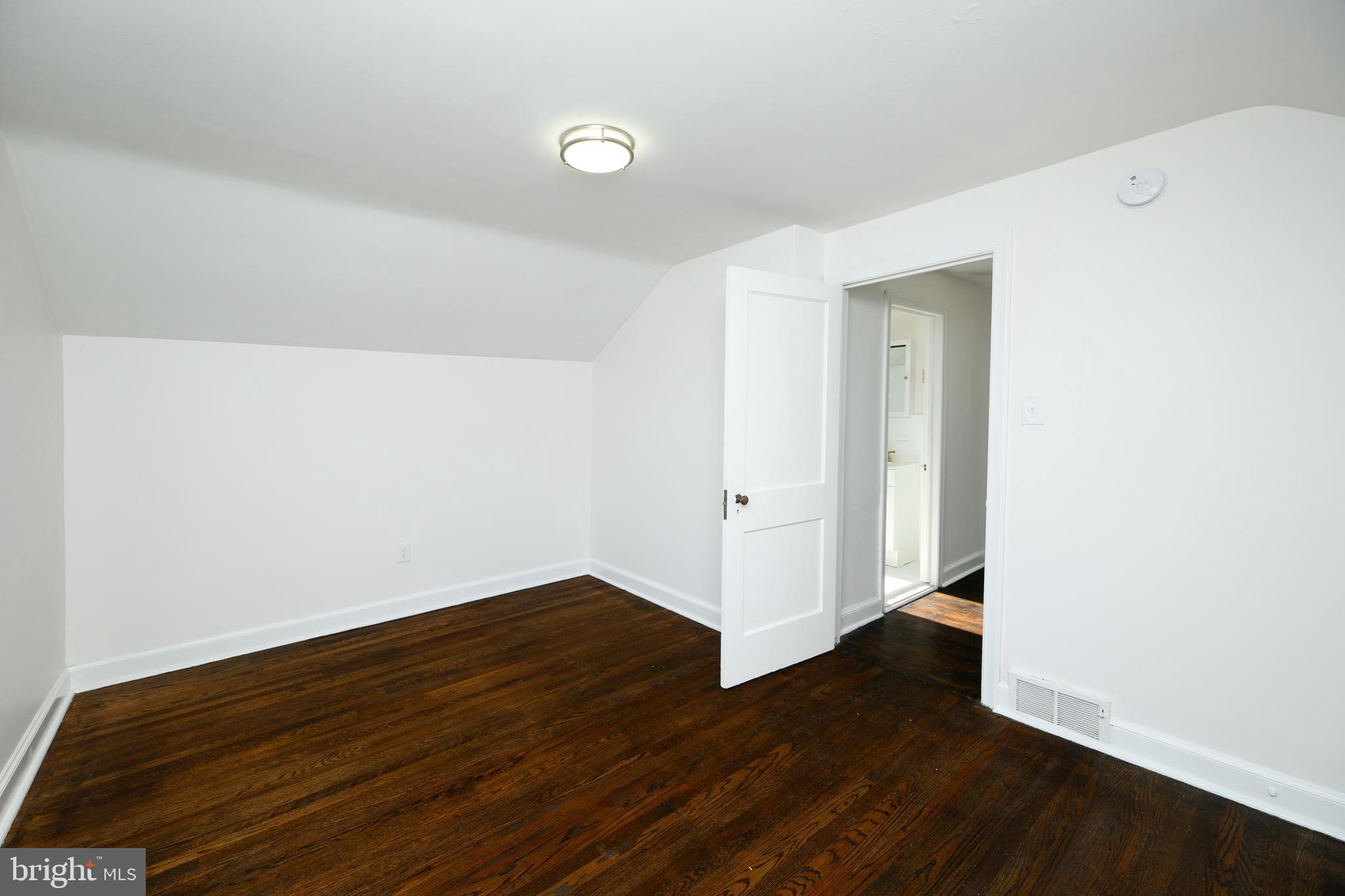 LANSDOWNE - Residential