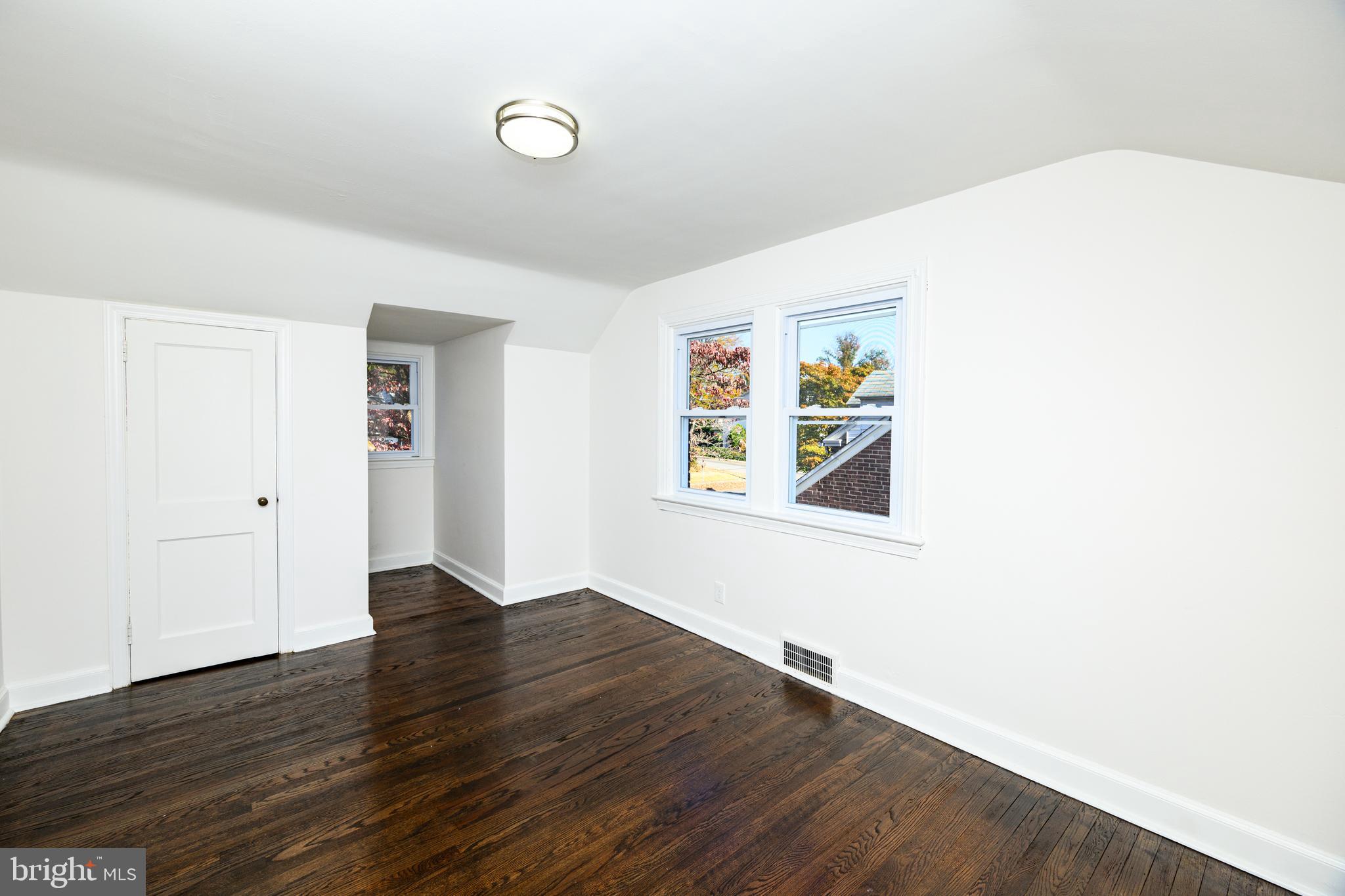 LANSDOWNE - Residential