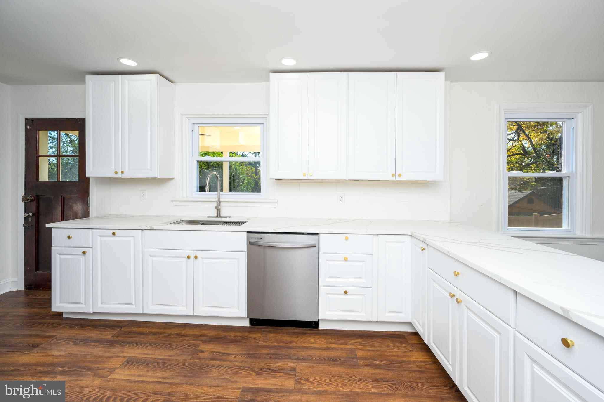 LANSDOWNE - Residential