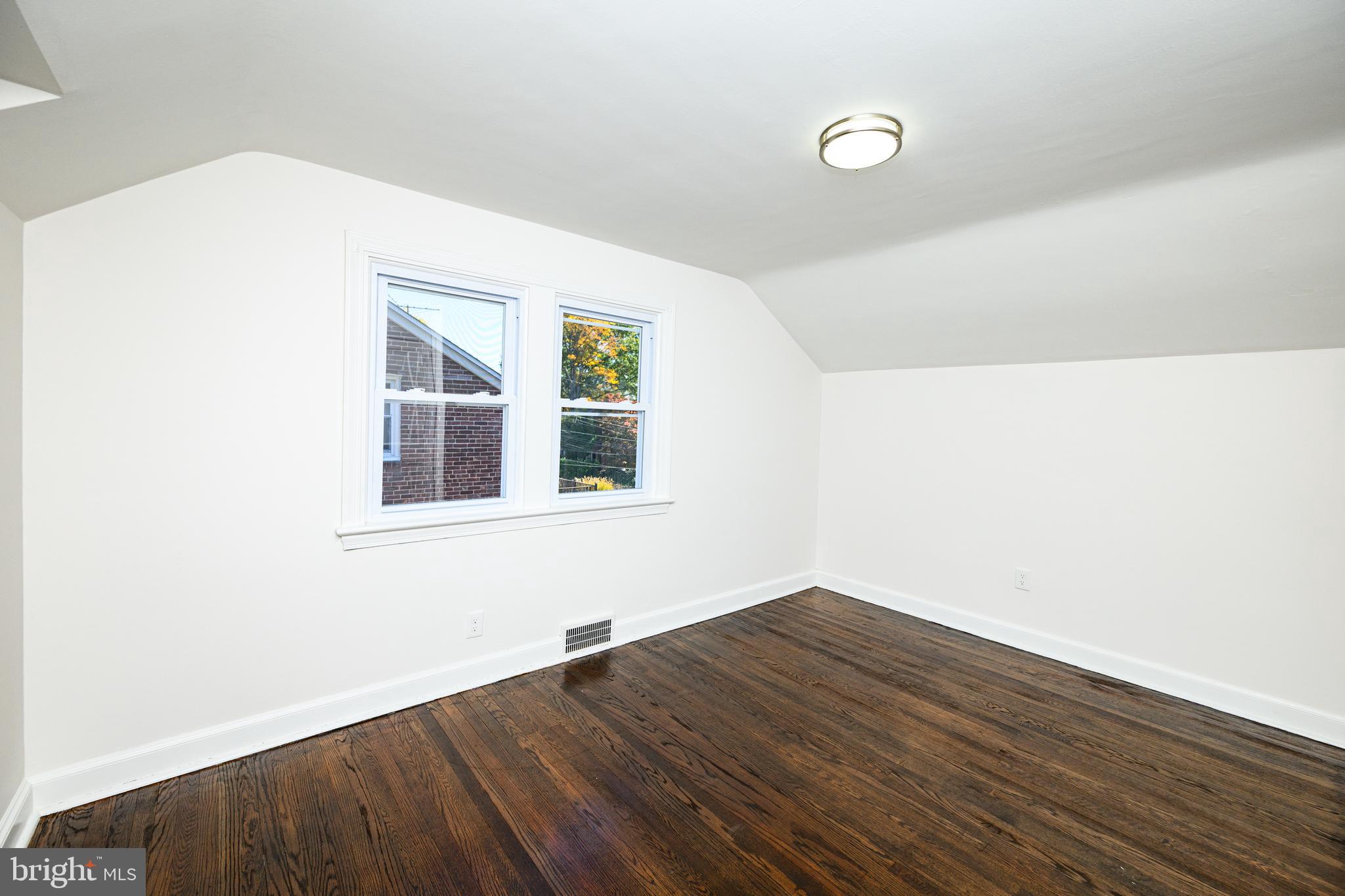 LANSDOWNE - Residential