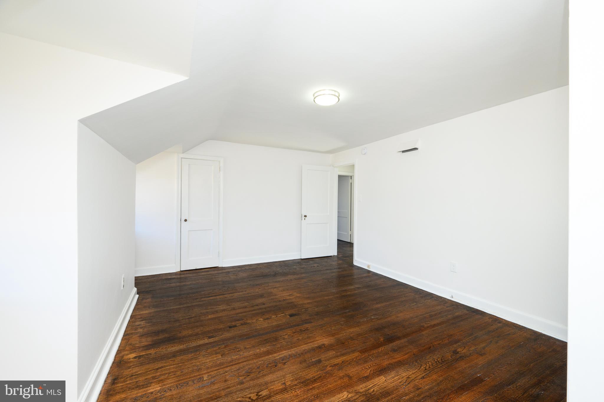 LANSDOWNE - Residential