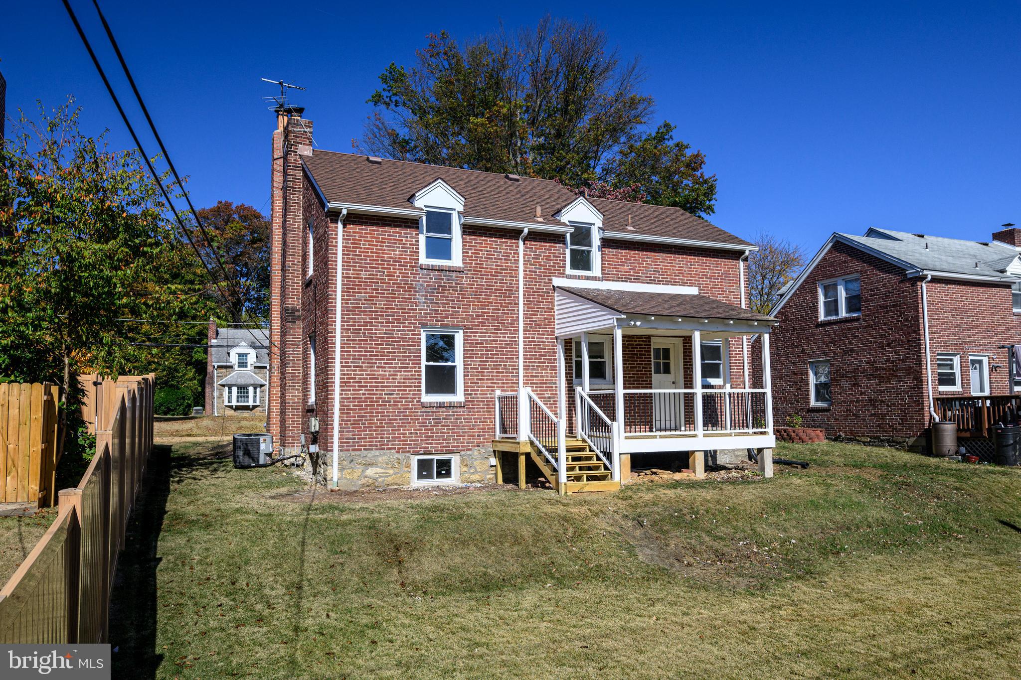 LANSDOWNE - Residential