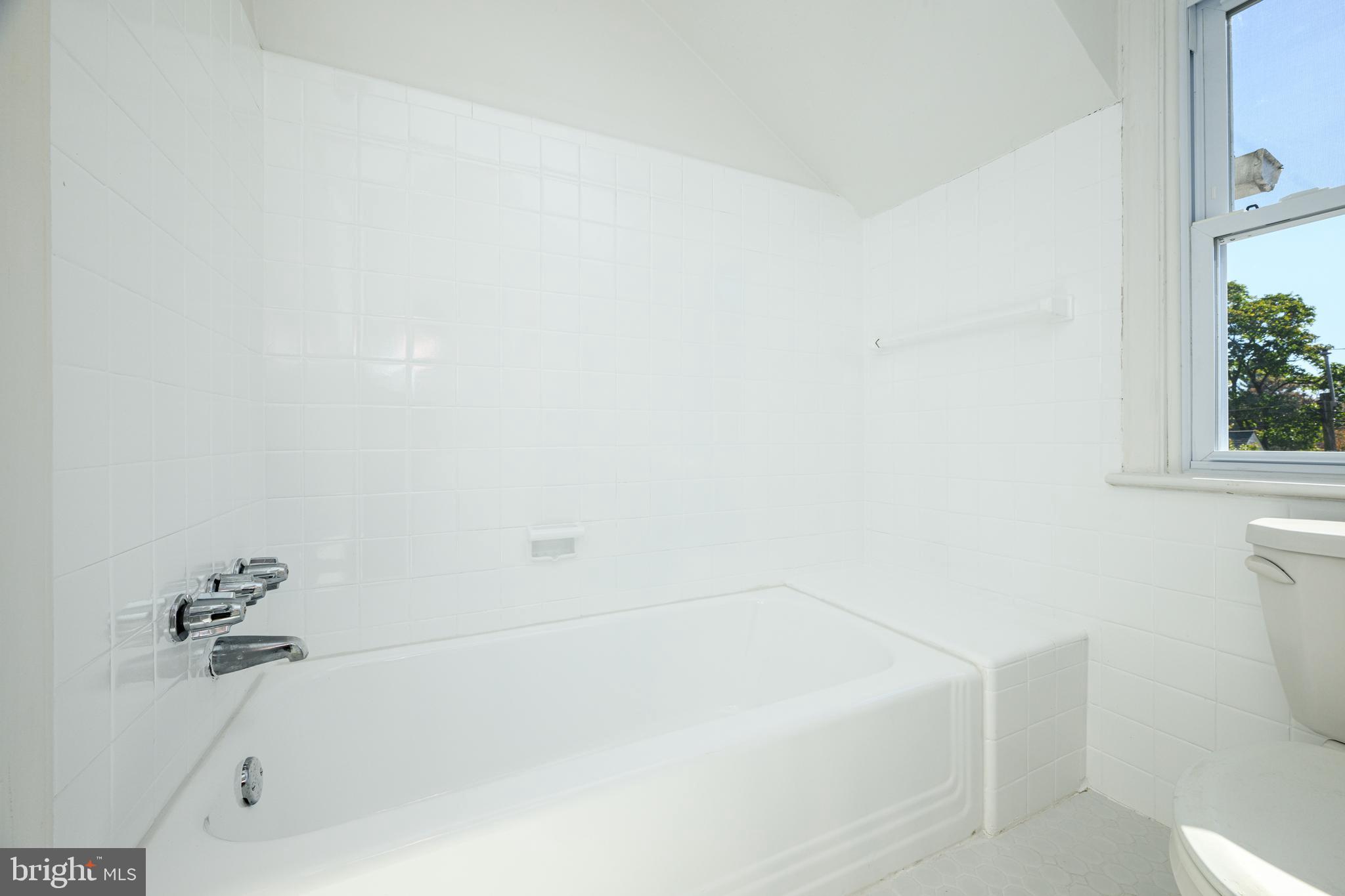 LANSDOWNE - Residential