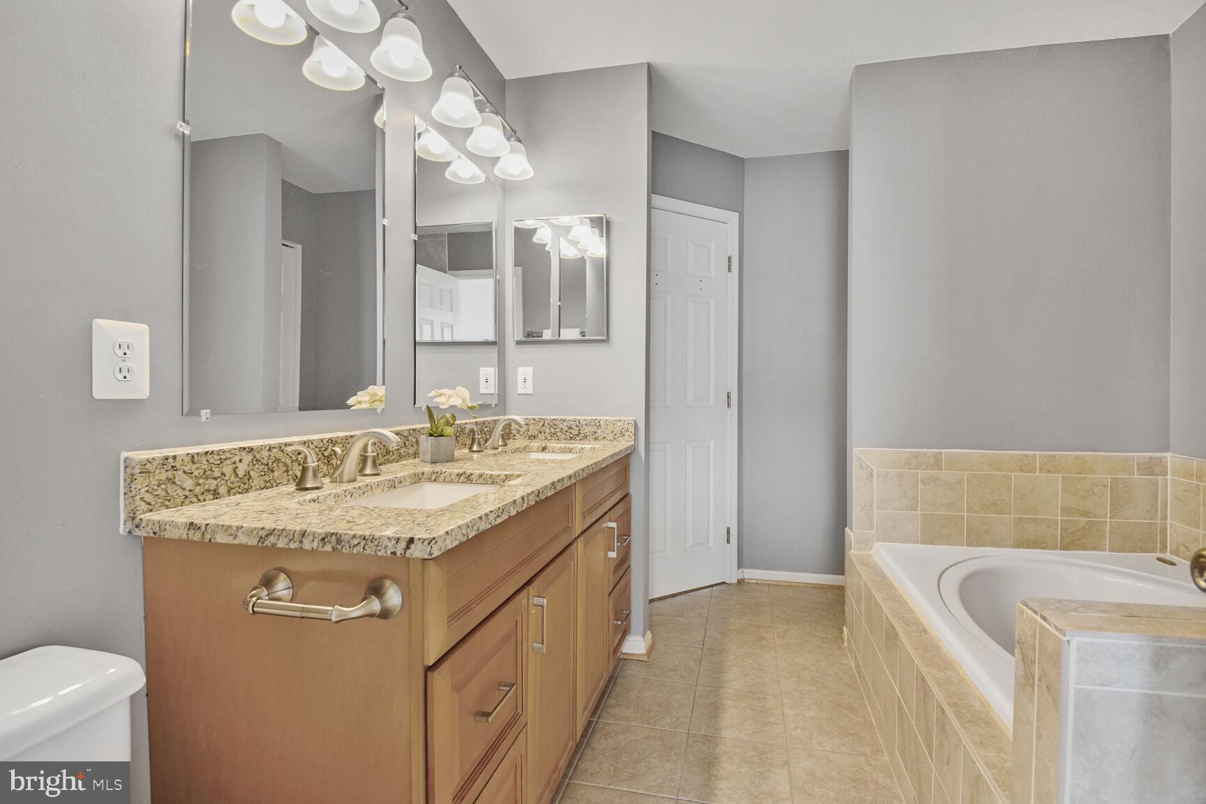 TRAILSIDE - Residential