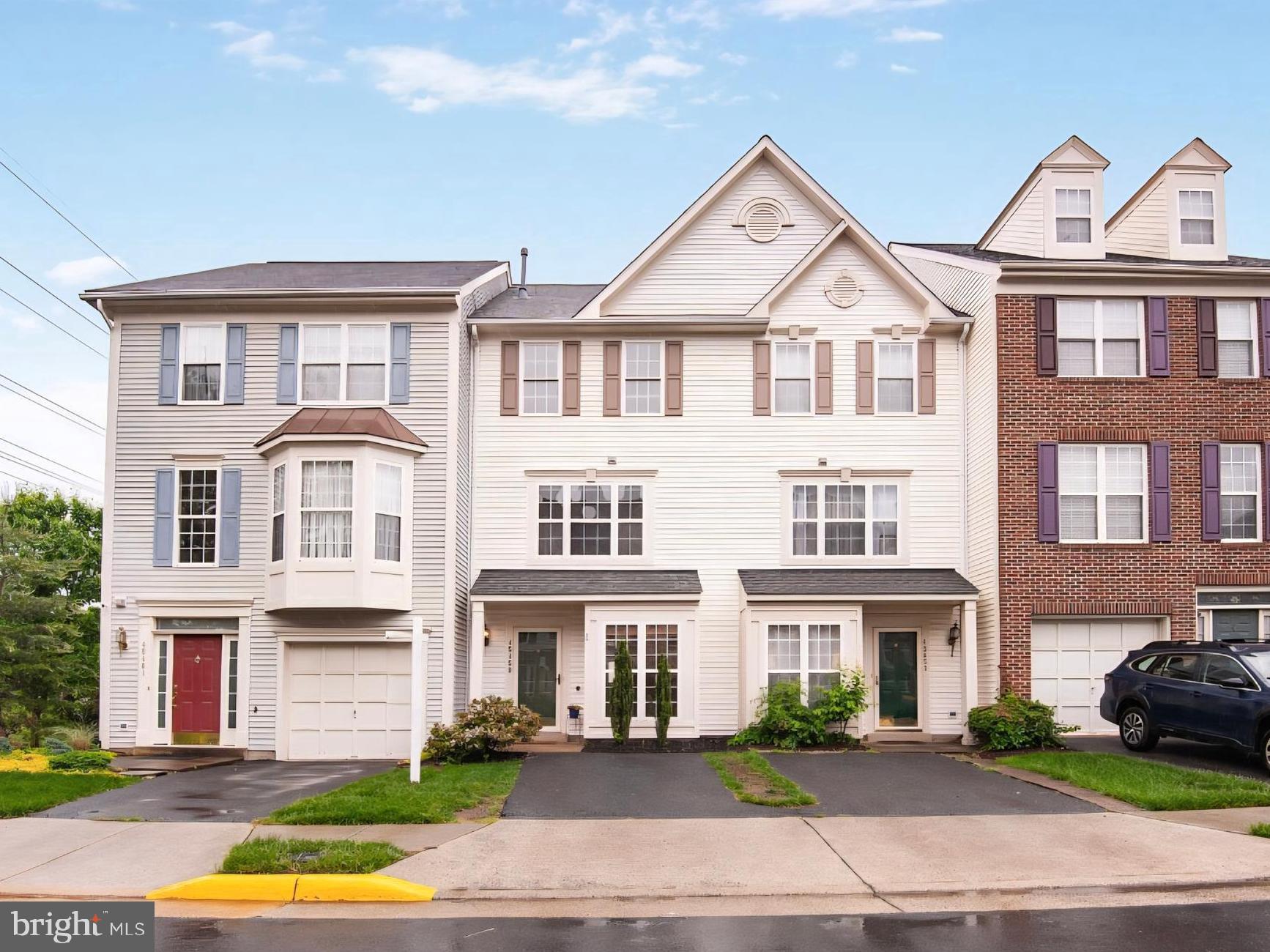 TRAILSIDE - Residential