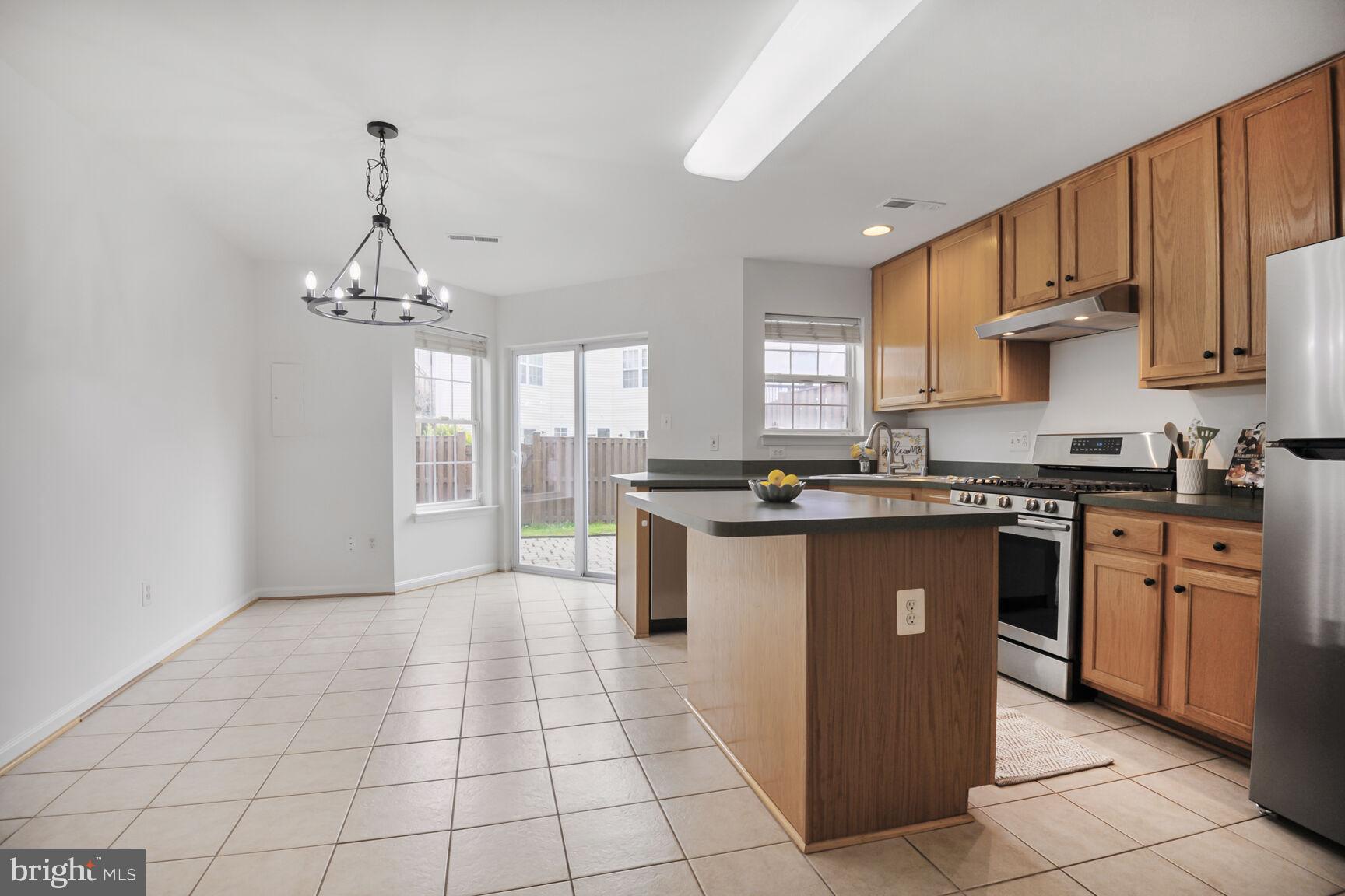 TRAILSIDE - Residential