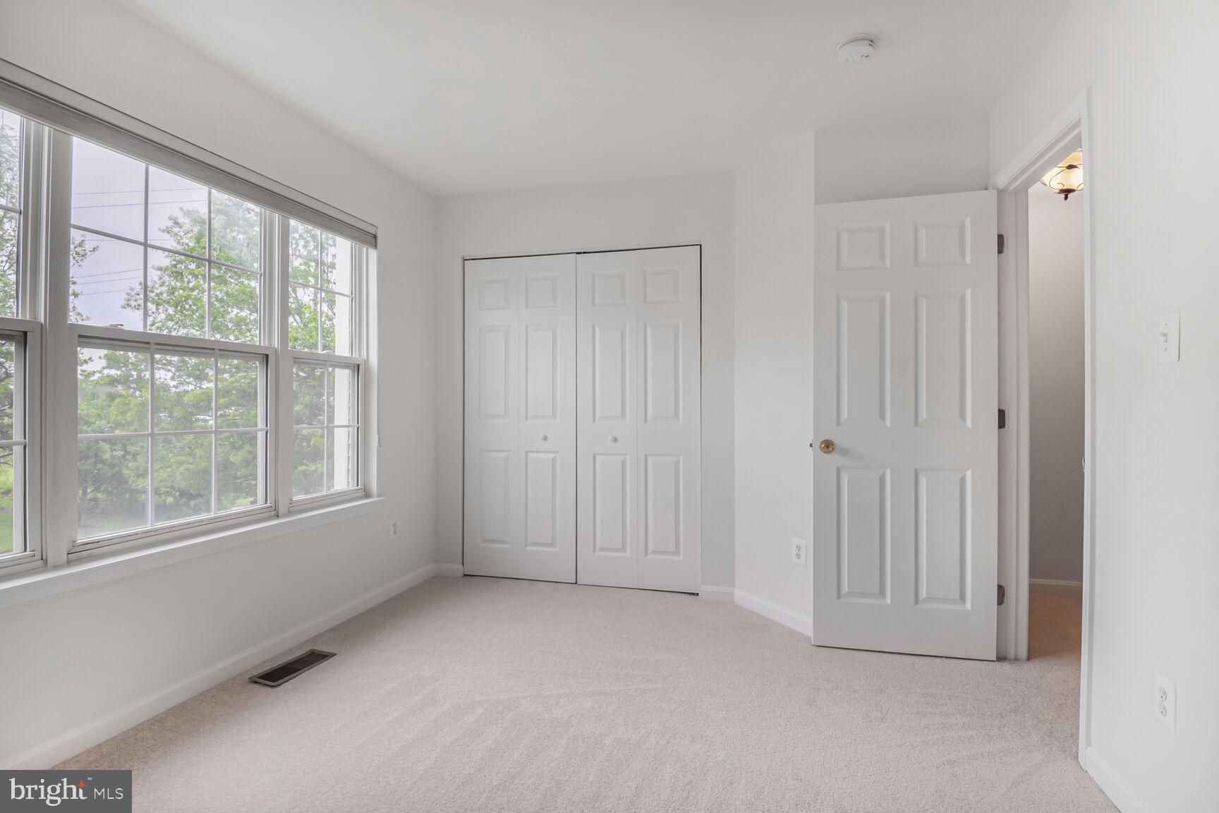 TRAILSIDE - Residential