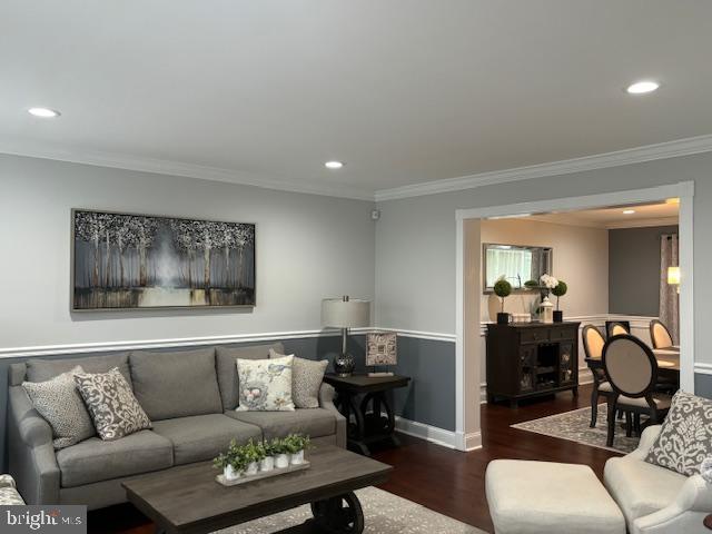 209 HYACINTH DRIVE N N