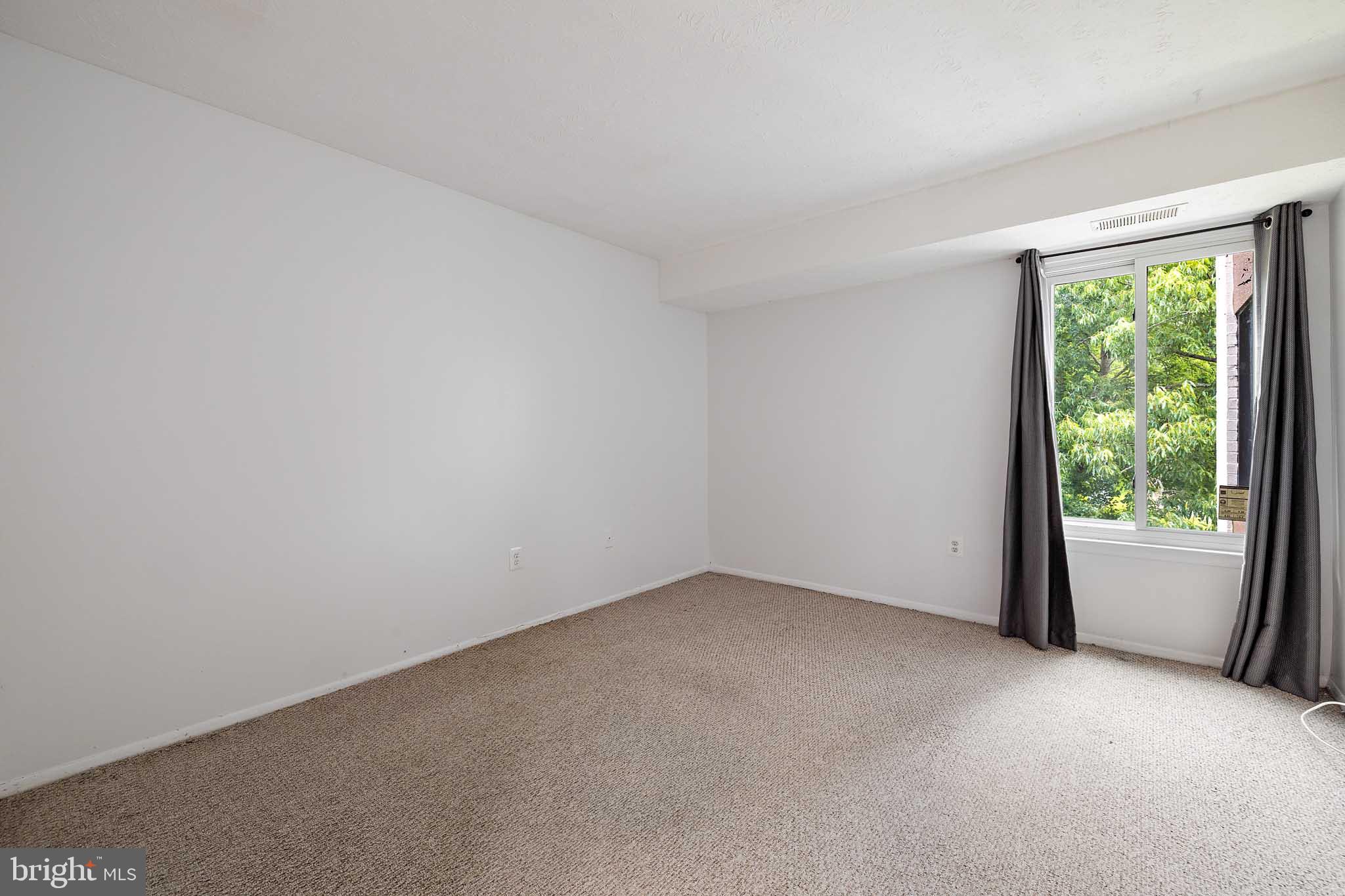 GREENBRIAR CONDO PHASE III - Residential