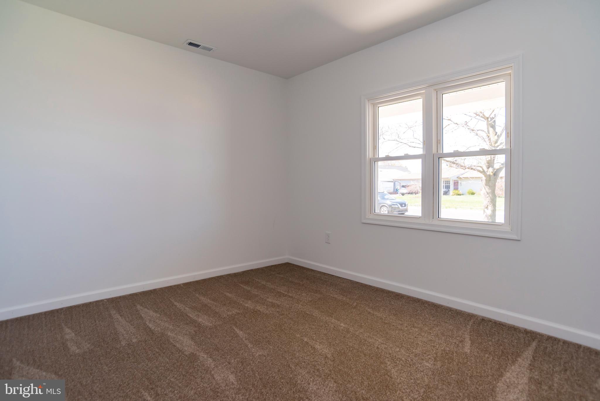 ELDERBERRY POND - Residential