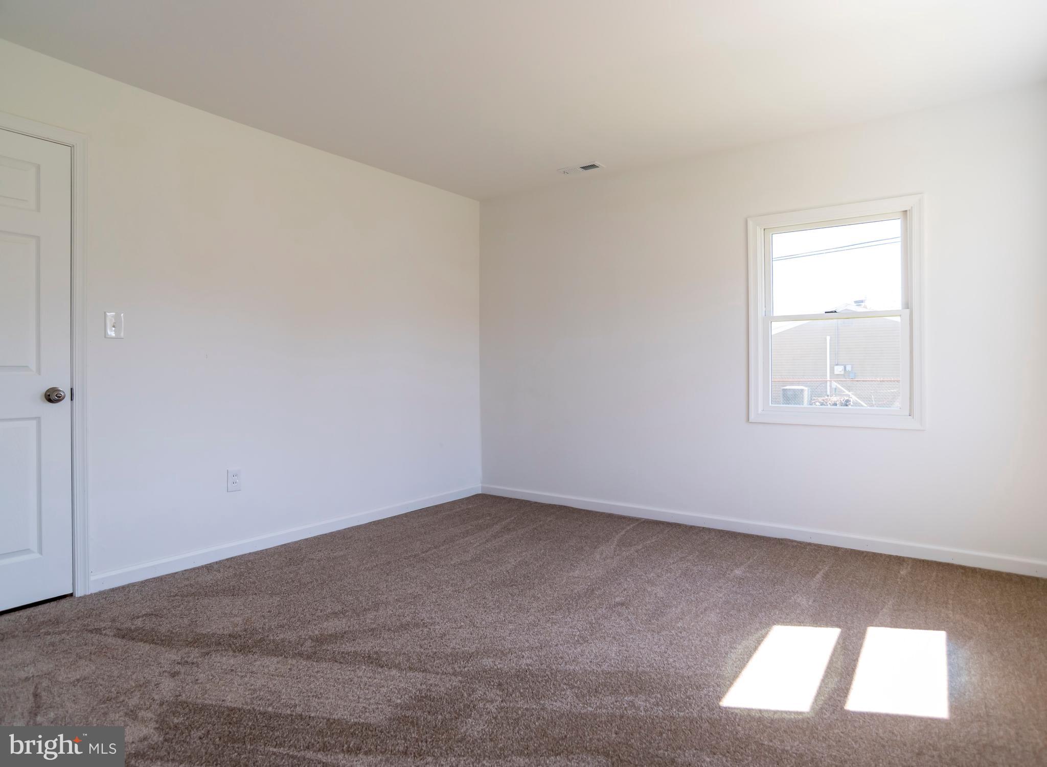 ELDERBERRY POND - Residential