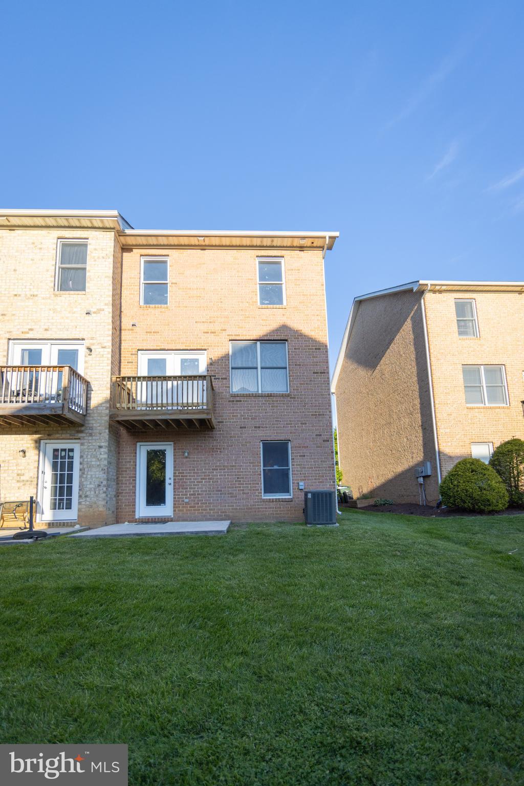 PANGBORN PARK - Residential