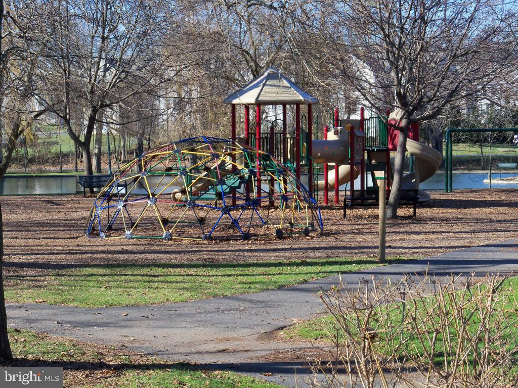 PANGBORN PARK - Residential