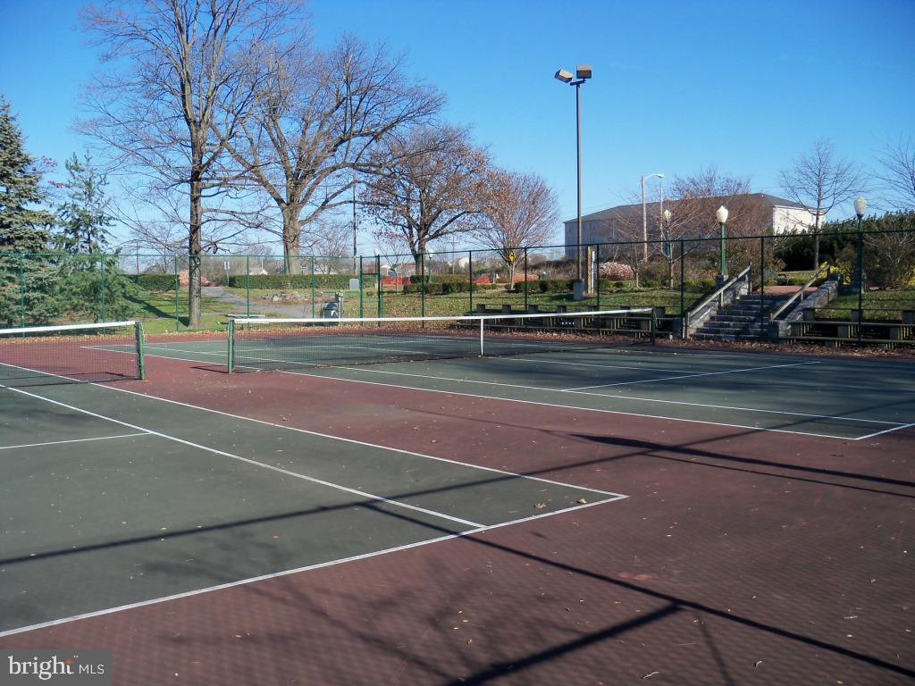 PANGBORN PARK - Residential