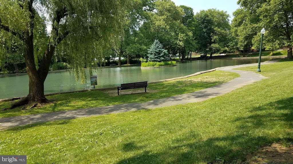 PANGBORN PARK - Residential