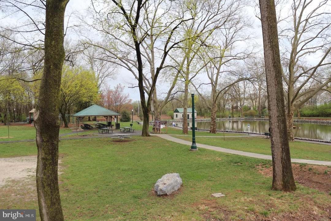 PANGBORN PARK - Residential