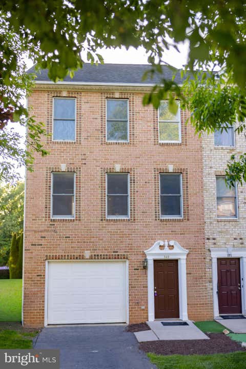 Townhouse For Sale - 549 Pangborn Boulevard<br/> HAGERSTOWN, MD 21742