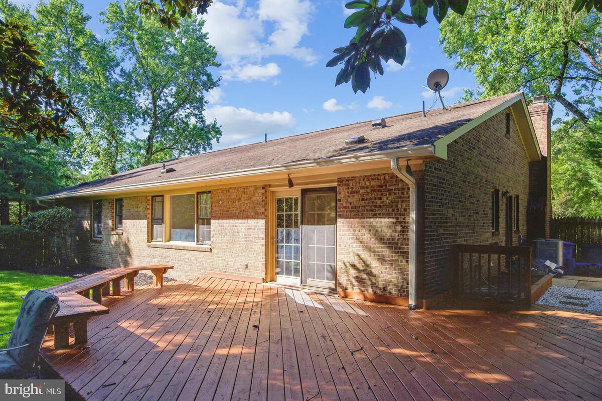 WILLERBURN ACRES - Residential Lease