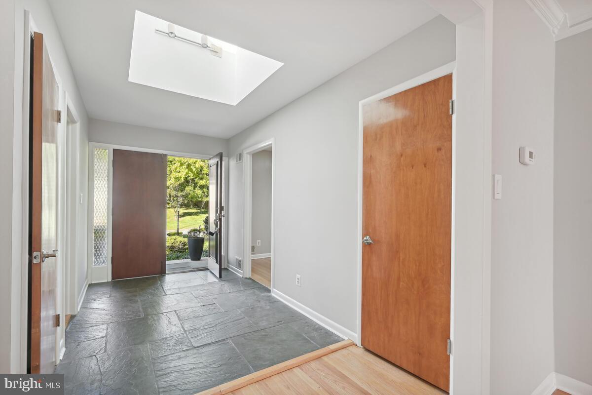 WILLERBURN ACRES - Residential Lease